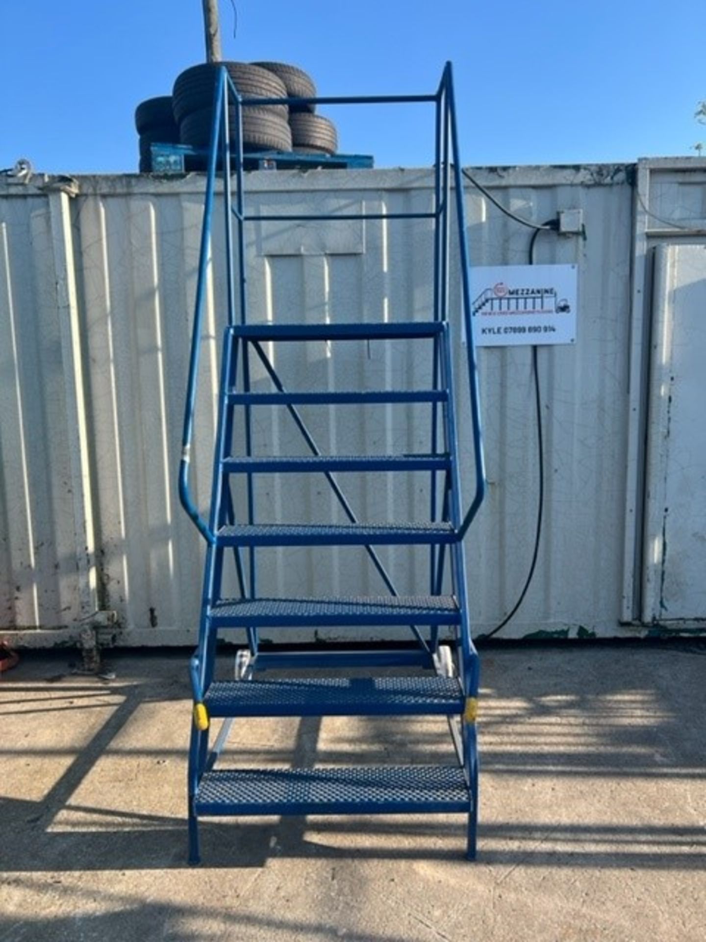 RRP £720 Warehouse Ladders Wide Blue Set