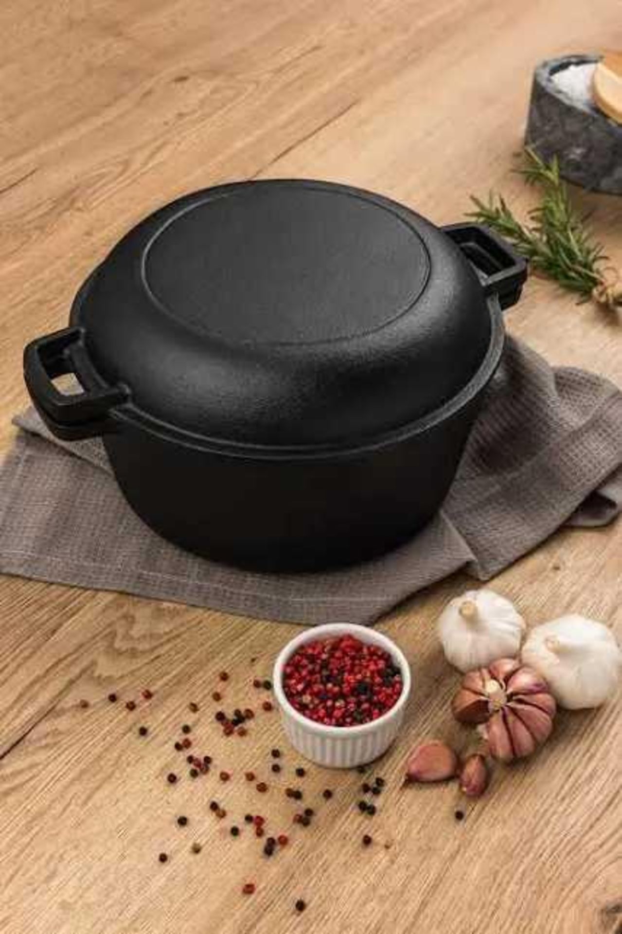 RRP £260 Boxed iron combekk dutch oven green casserole pot 24cm