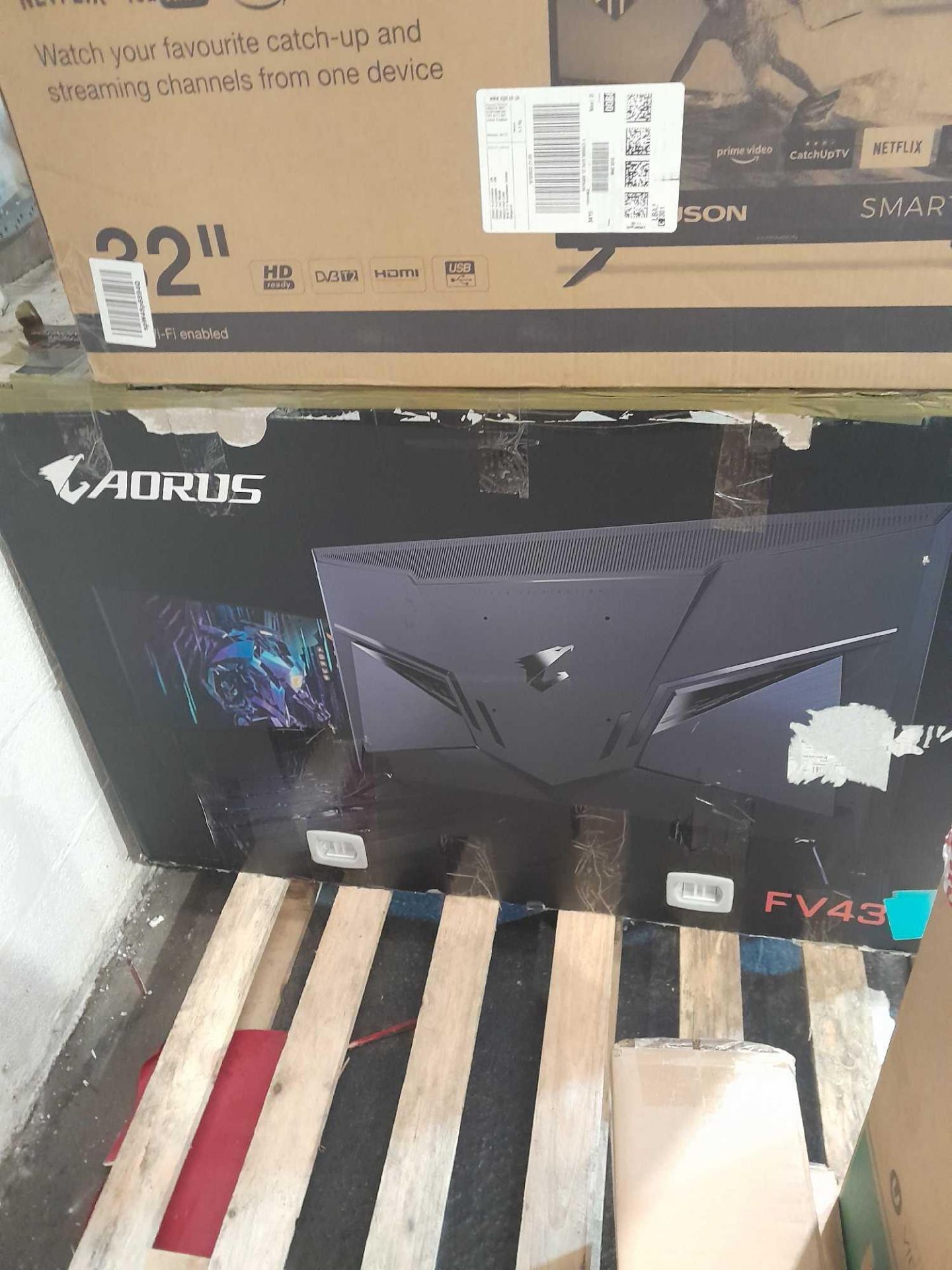 RRP £800 Boxed Aorus Fv43U 43" Tactical Gaming Monitor - Image 2 of 2