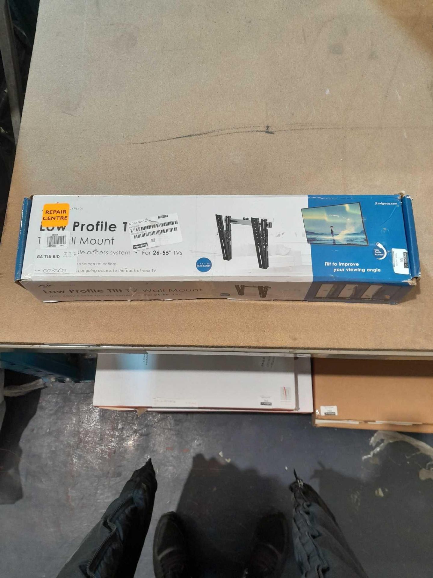 RRP £100 Boxed Avf Low Profile Tilt Tv Wall Mount - Image 2 of 2