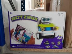 RRP £105 Boxed Botzees 30 Augmented Reality Programme Puzzle Device