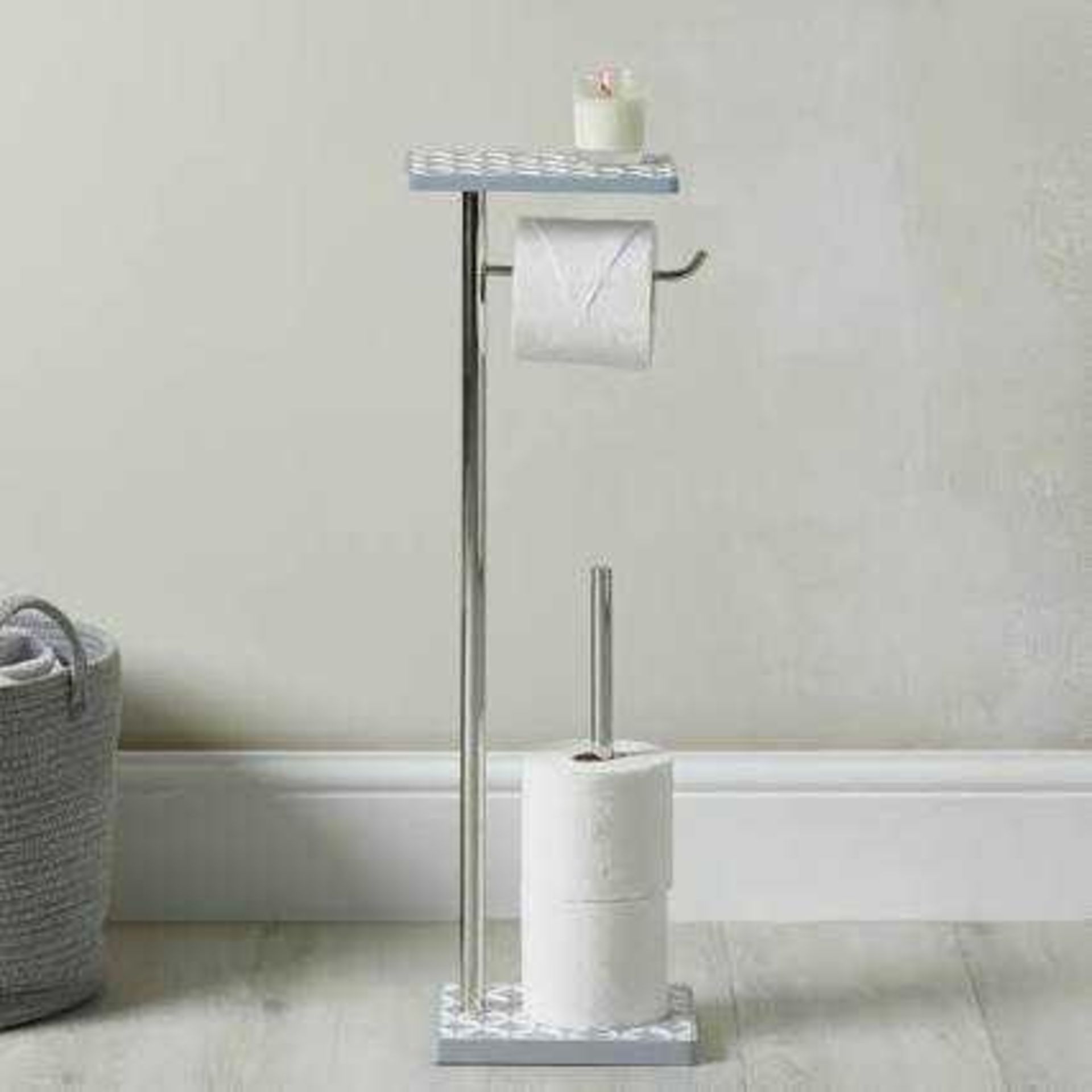 RRP £100 Boxed John Lewis White Marble Toilet Butler , Blackout Roman Blind And A Blackout Roman Bli