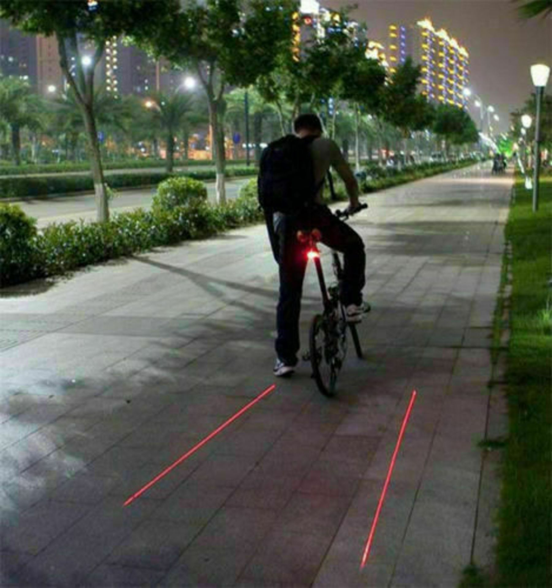 RRP 15.00 ea 10 x Pursuit Laser Bike Lane Tail Light Weather Resistant LED Bike Light Pursuit - Image 3 of 4