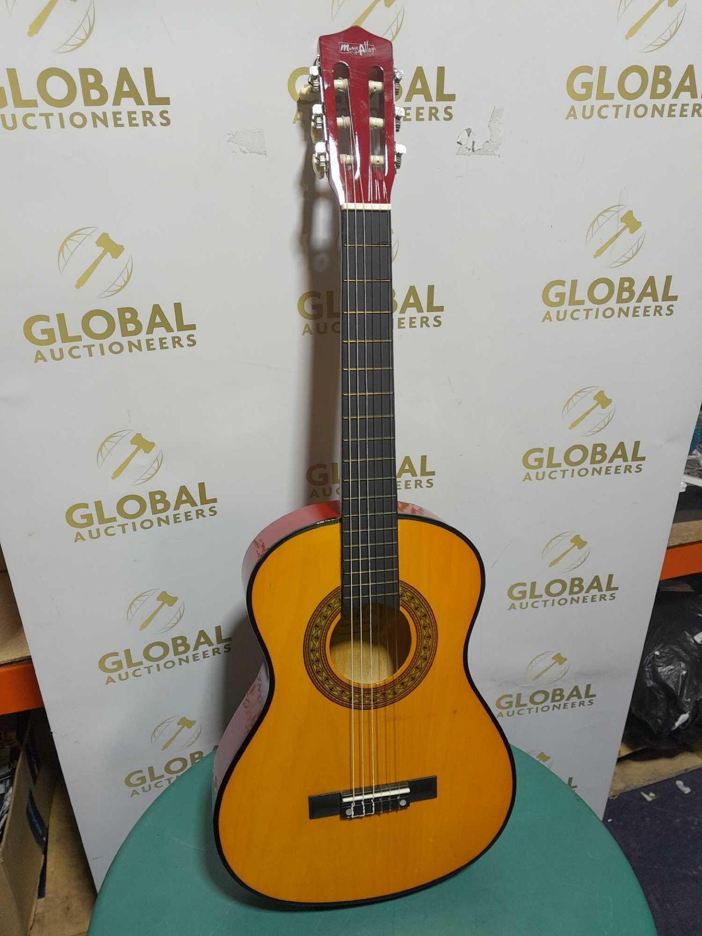 RRP £80 Boxed Martin Smith Wa34N 34Inch Junior Classical Guitar - Image 2 of 2