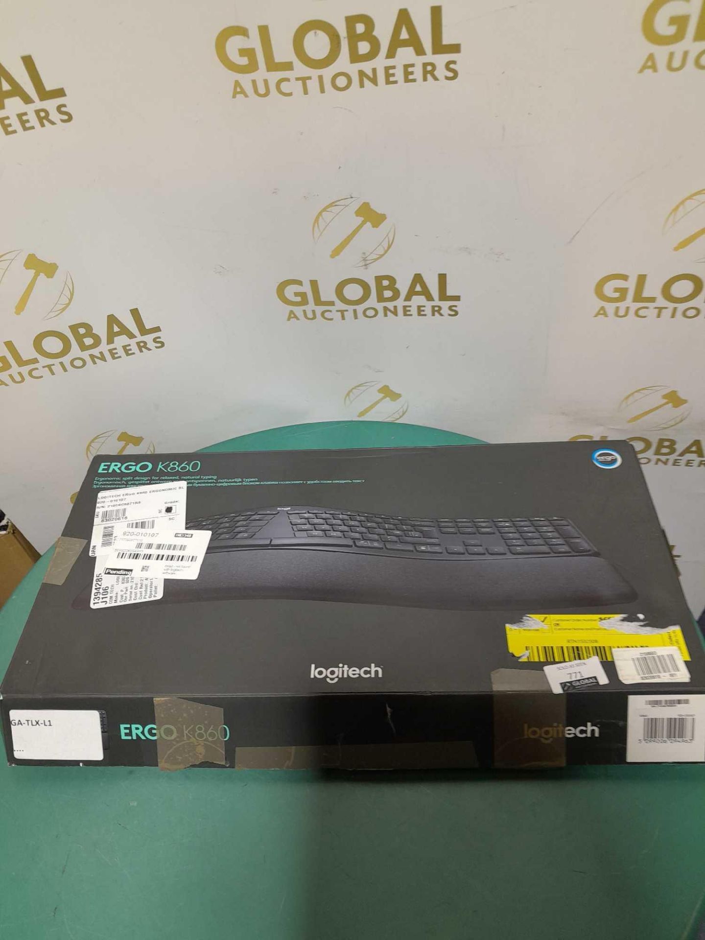 RRP £110 Boxed Logitech K860 Wireless Keyboard - Image 2 of 2