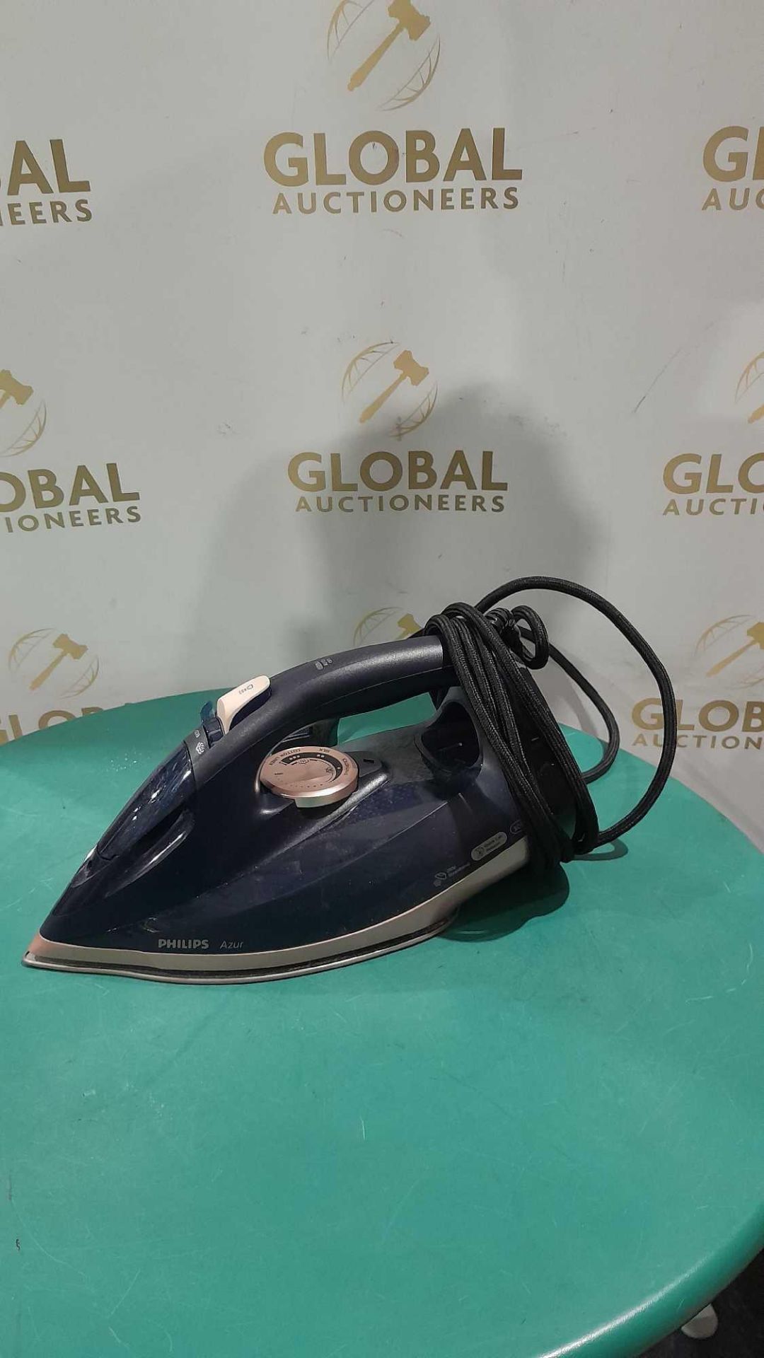 RRP £250 Unboxed Philips Steamglide Elite Iron - Image 2 of 2