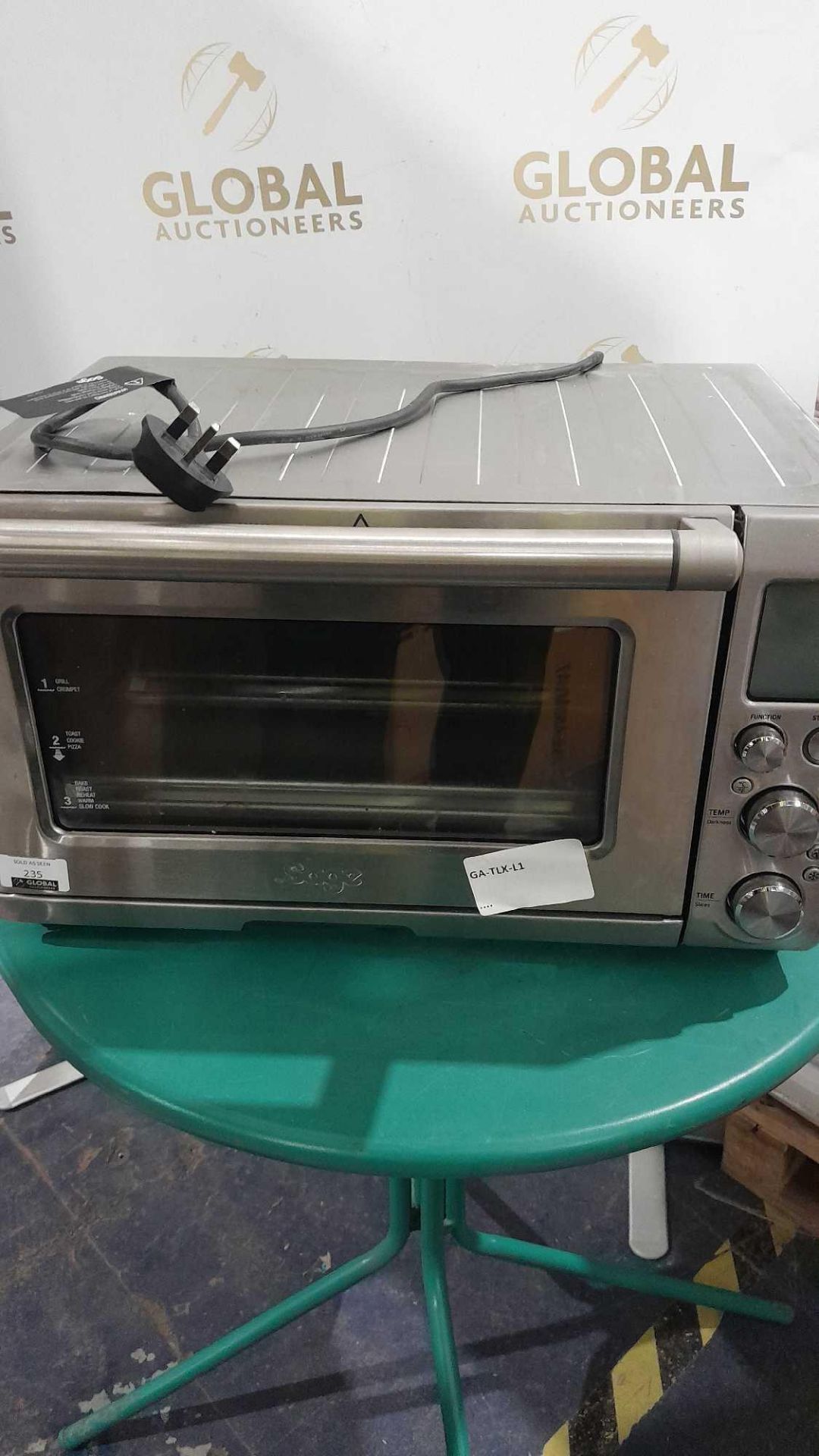 RRP £240 Unboxed Sage Bov820Bss Built In Electric Single The Smart Oven Pro, Silver - Image 2 of 2
