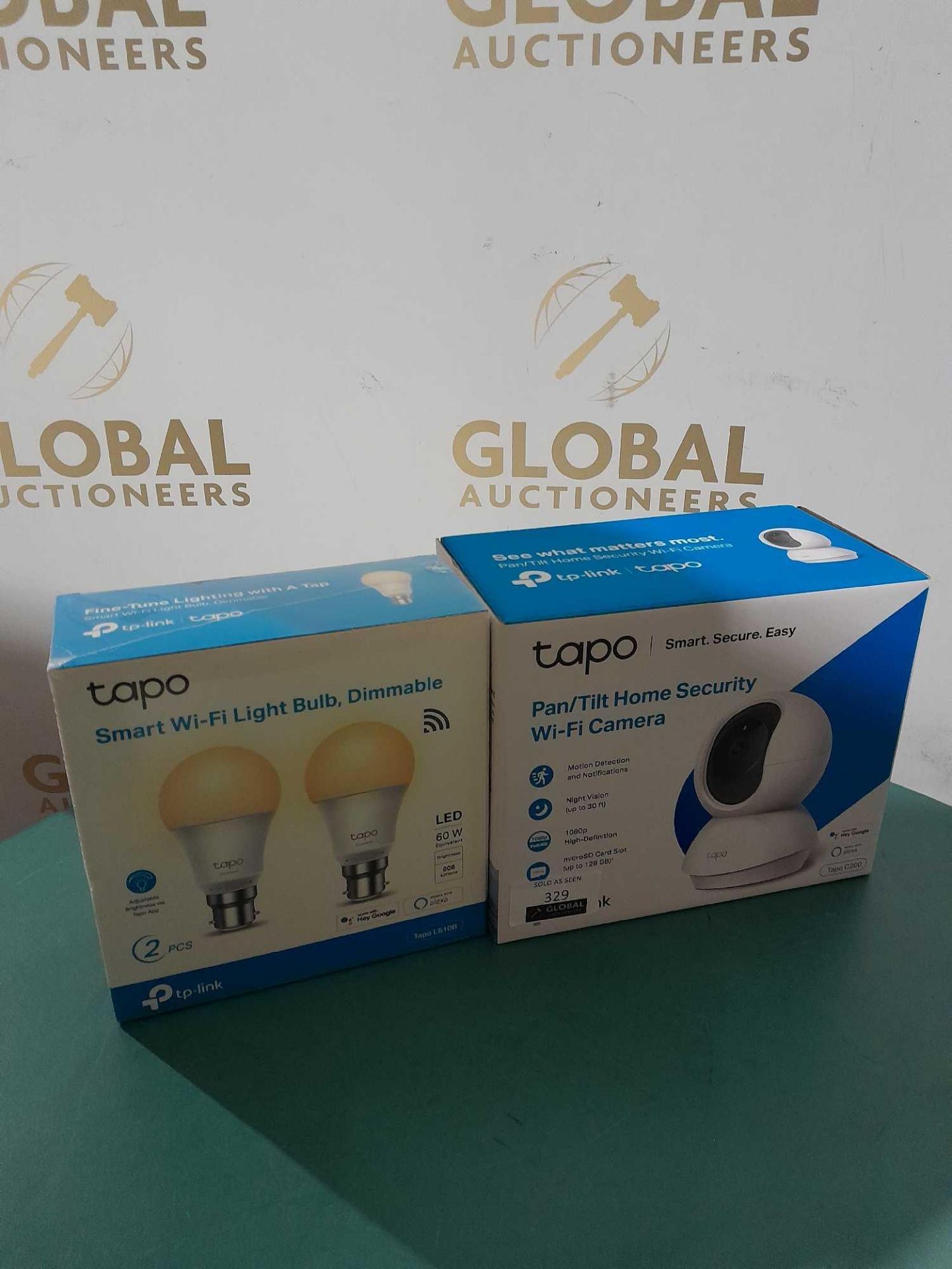 RRP £80 Lot To Contain 2 Brand New Items Tapo Smart Wifi Light Bulb & Tapo Pan/Tilt Home Security Wi - Image 2 of 2