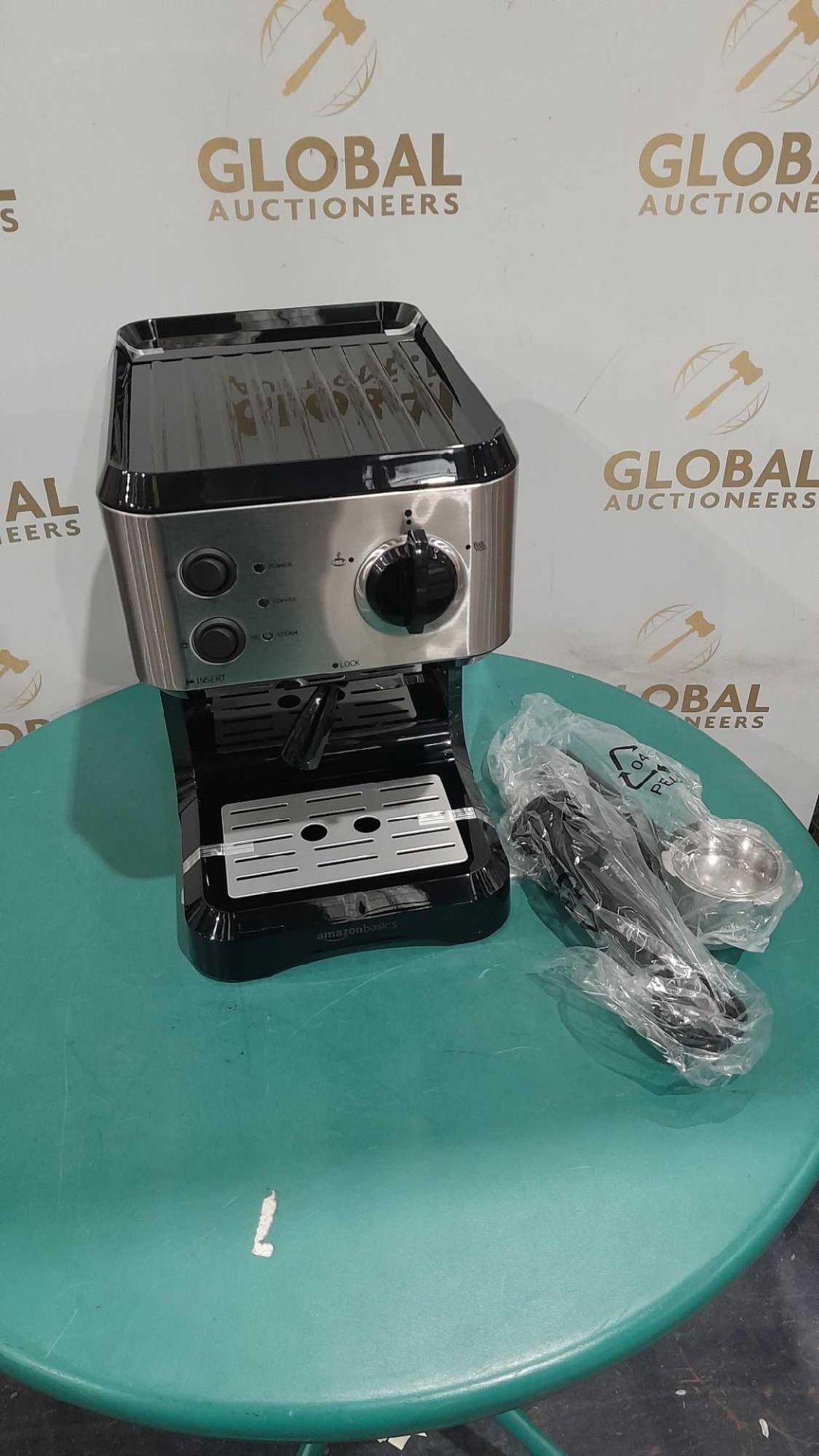 RRP £100 Boxed Brand New Amazon Basics Espresso Coffee Machine With Milk Frother - Image 2 of 2