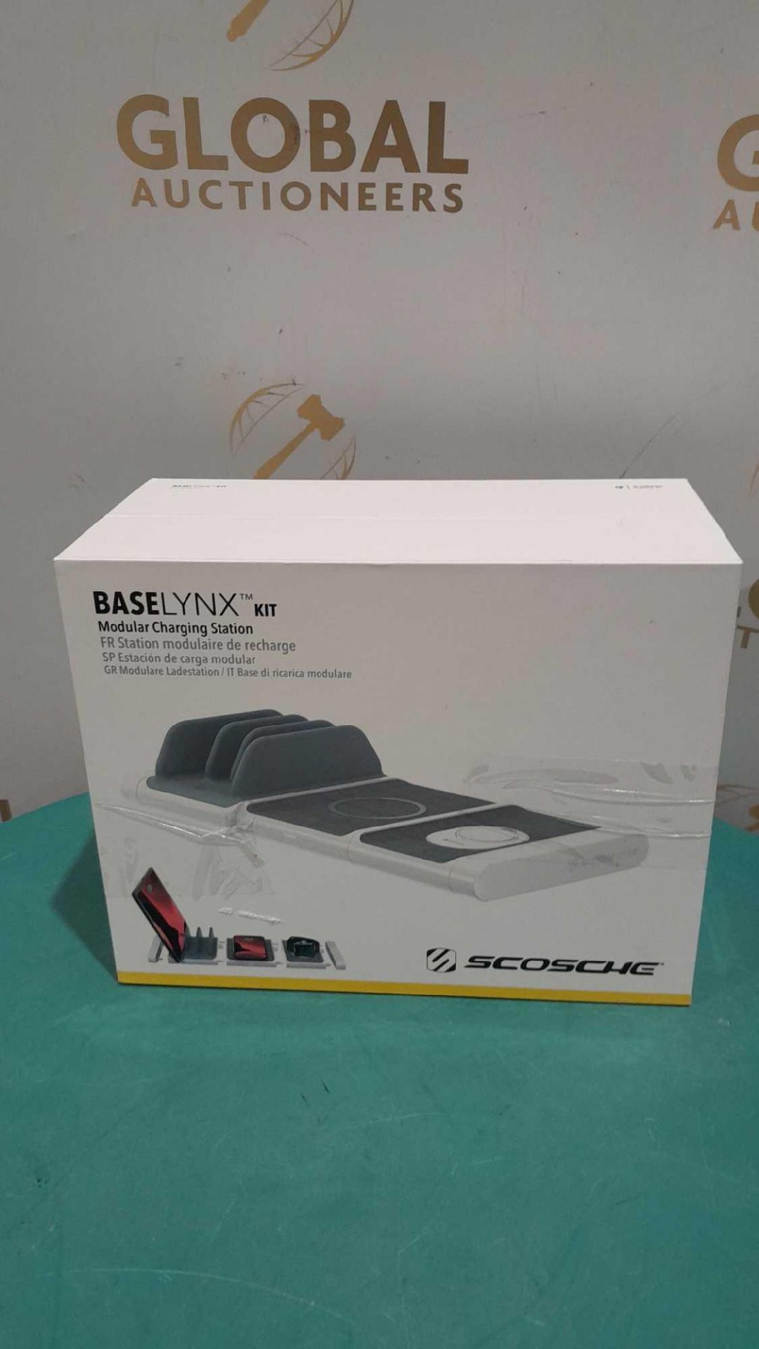RRP £155 Boxed Scosche Baselynx Modular Charging Station Kit - Image 2 of 2