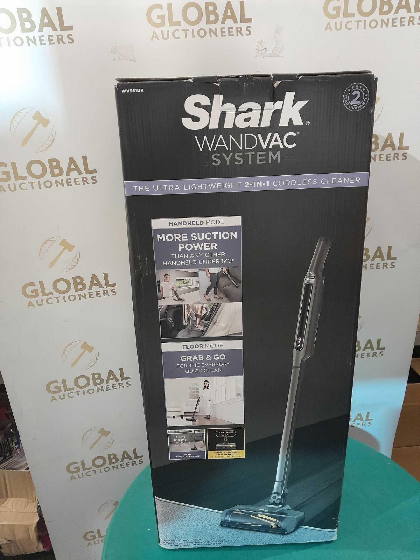 RRP £200 Boxed Shark Cordless Handheld Vacuum Cleaner [Wv361Uk] Wandvac System 2-In-1 Vacuum, Anti H - Image 2 of 2