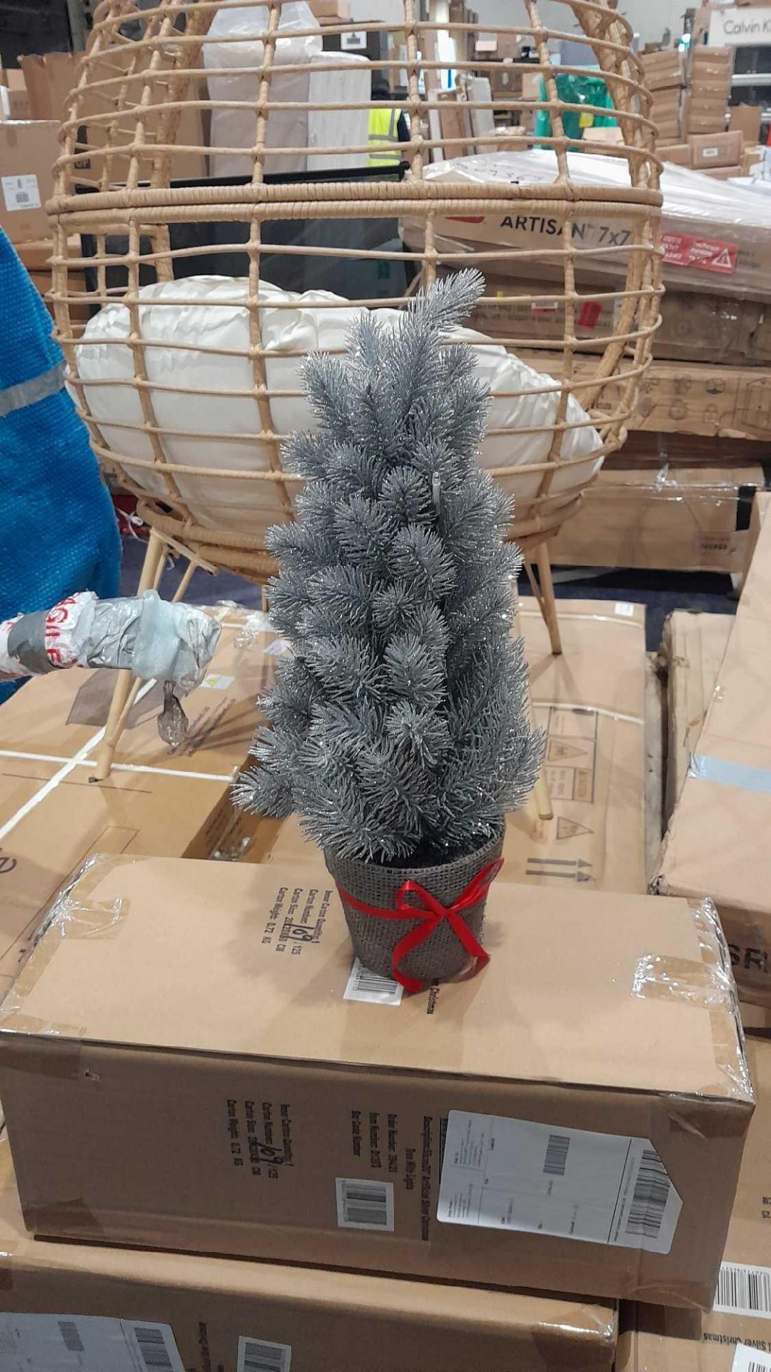 RRP £100 Lot To Contain 4 Boxed Brand New 50Cm 20" Artificial Silver Christmas Trees - Image 2 of 2