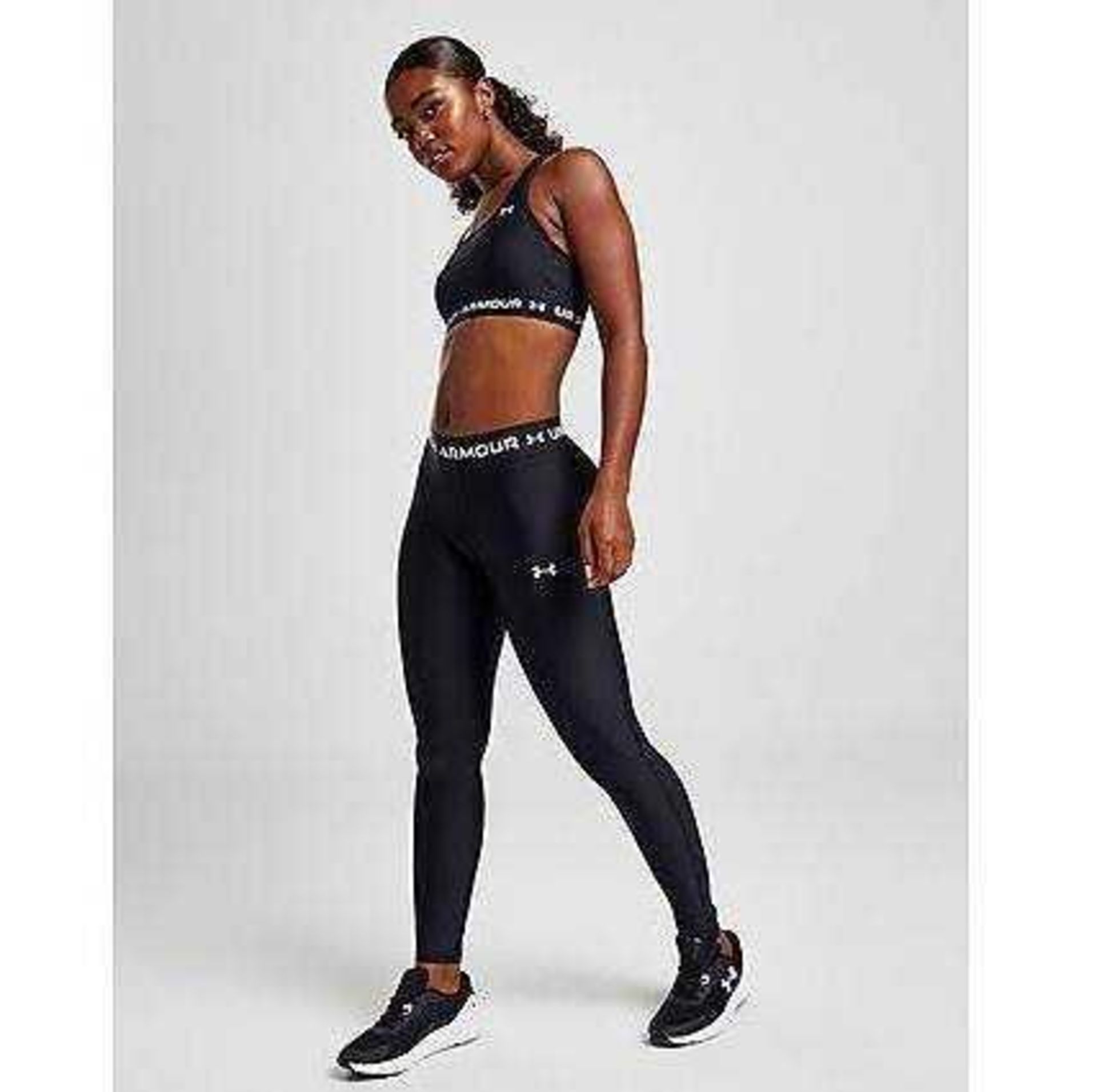 RRP £270 Box To Contain 11 Brand New Tagged Pairs Of Under Armour Branded Leggings (Sizes May Vary)