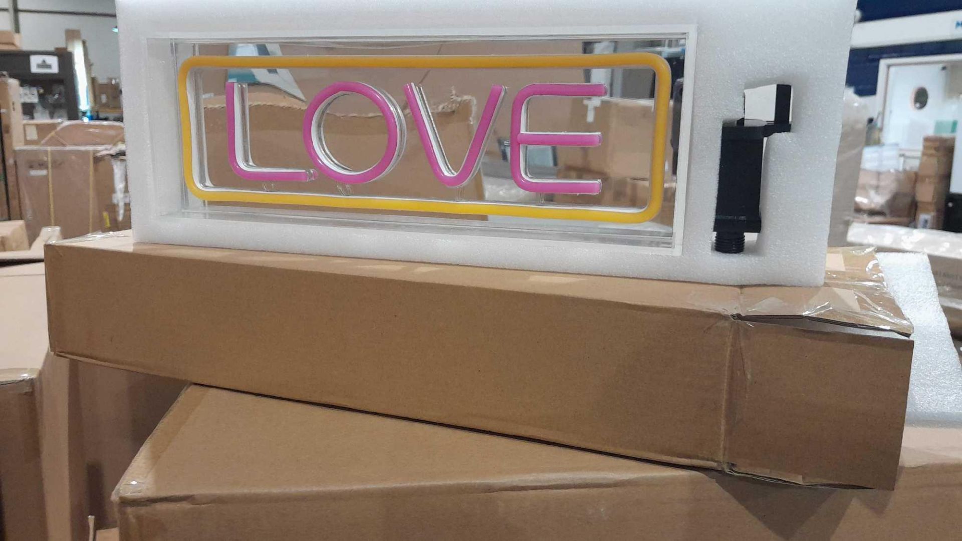RRP £310 Box To Contain 10 Brand New Amanda Holden Neon Style Led Light (New/Sealed) - Image 2 of 2