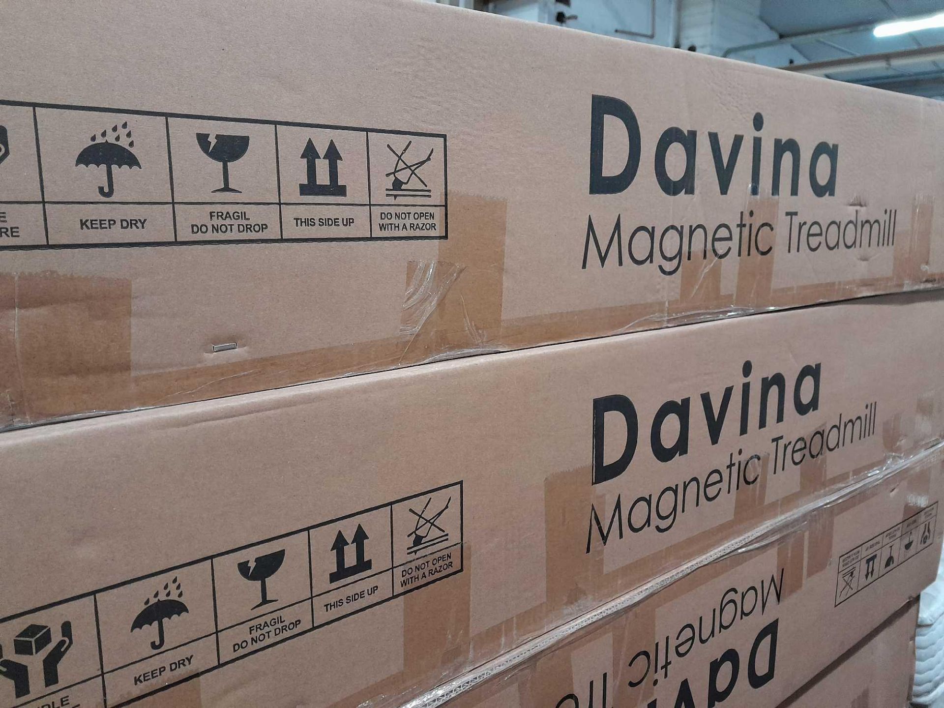 RRP £340 Boxed Brand New Davina Fitness Magnetic Walking Manual Treadmill - Image 2 of 3