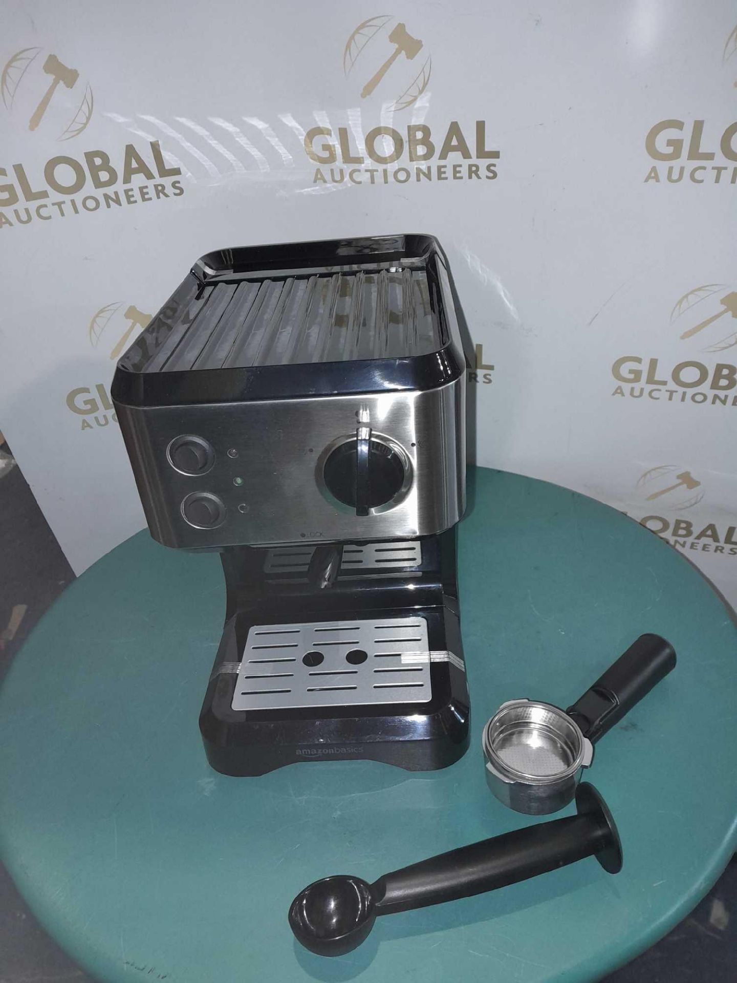 RRP £100 Boxed Brand New Amazon Basics Espresso Coffee Machine With Milk Frother - Image 2 of 2