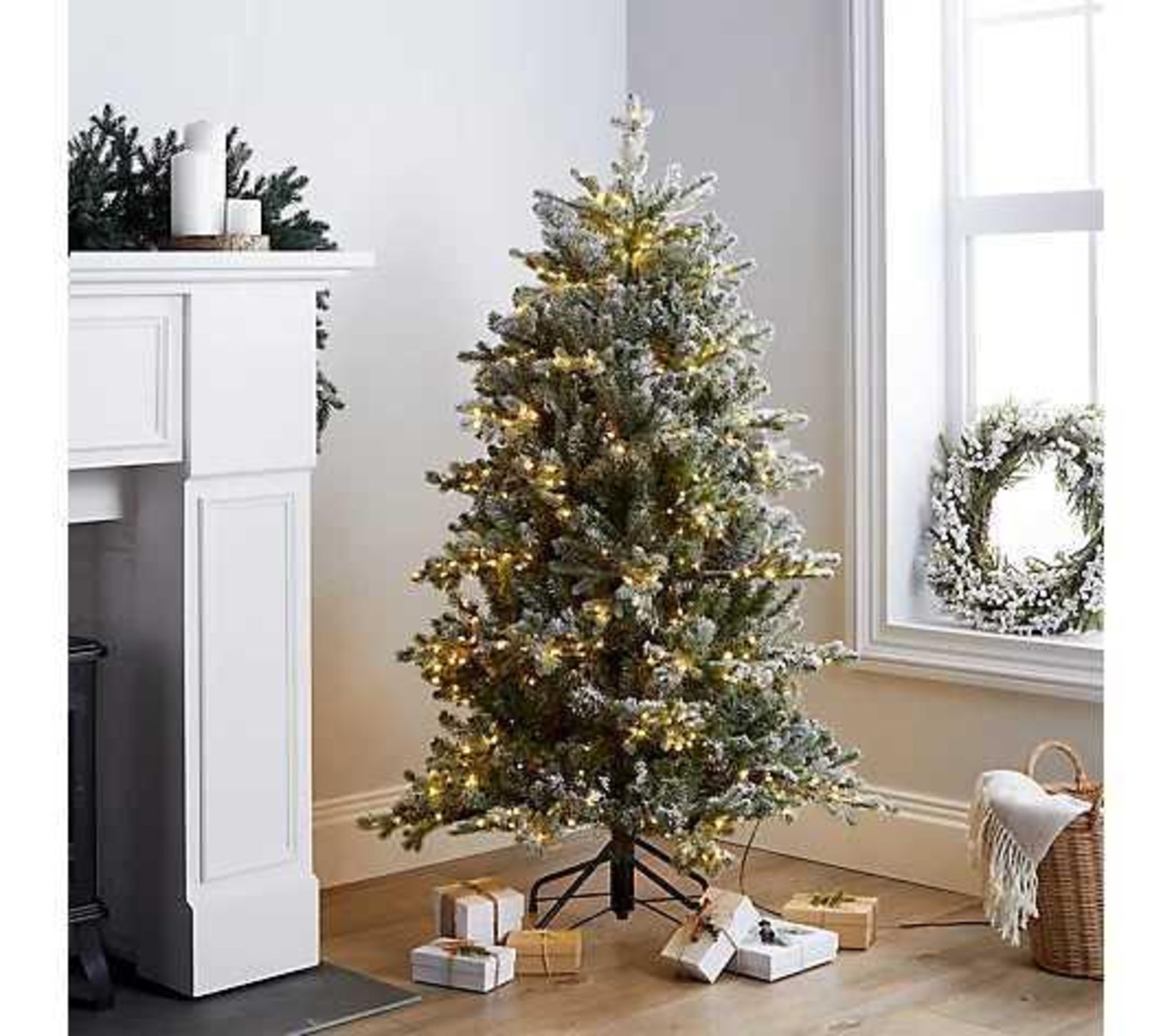 RRP £220 Santa's Best 7Ft Christmas Tree Boxed/Sealed (Like New) (T)(Condition Reports Available On