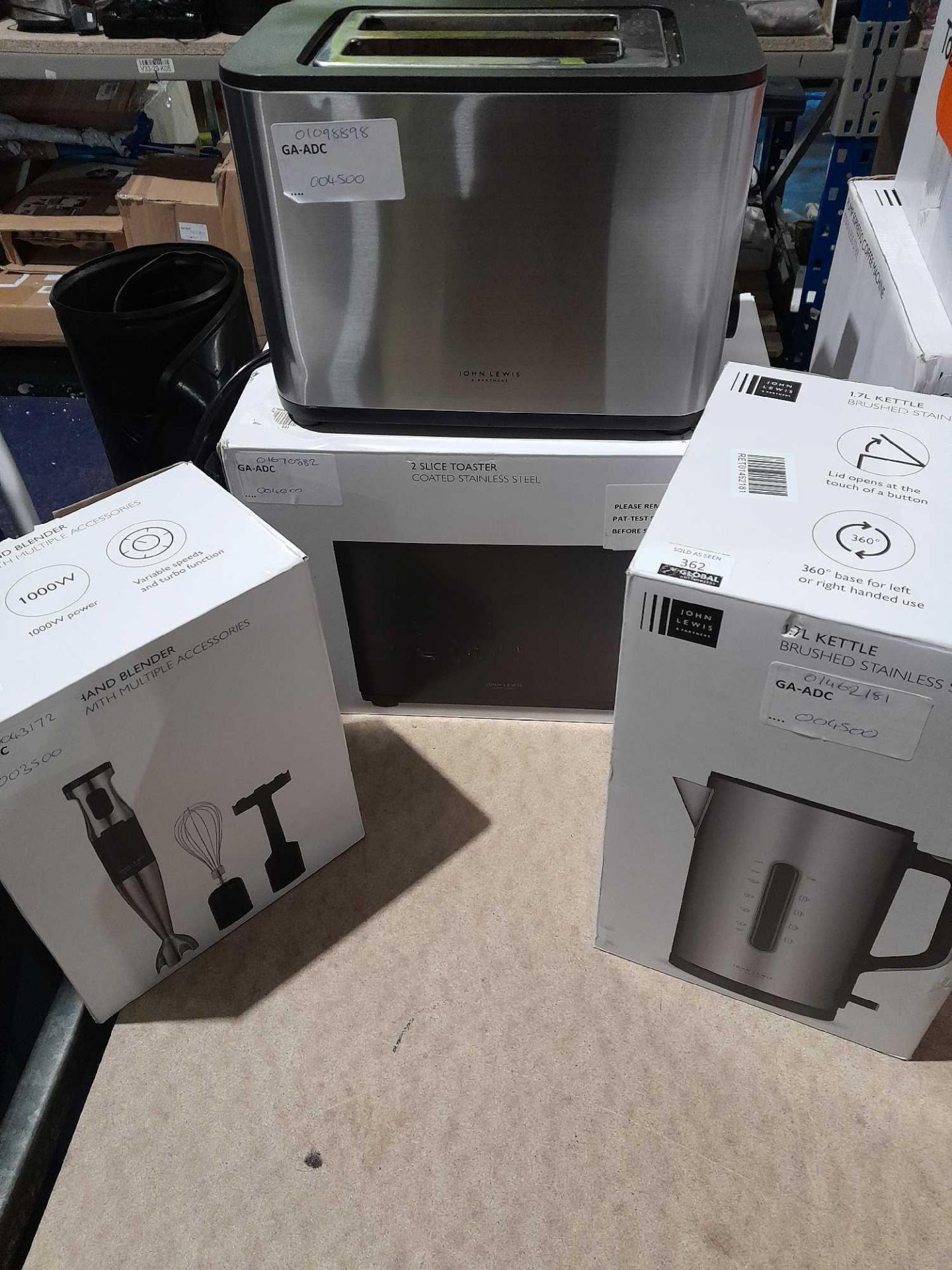 RRP £175 Lot To Contain 4 Boxed And Unboxed Assorted John Lewis Items To Include Hand Blenders, 1.7L - Image 2 of 2