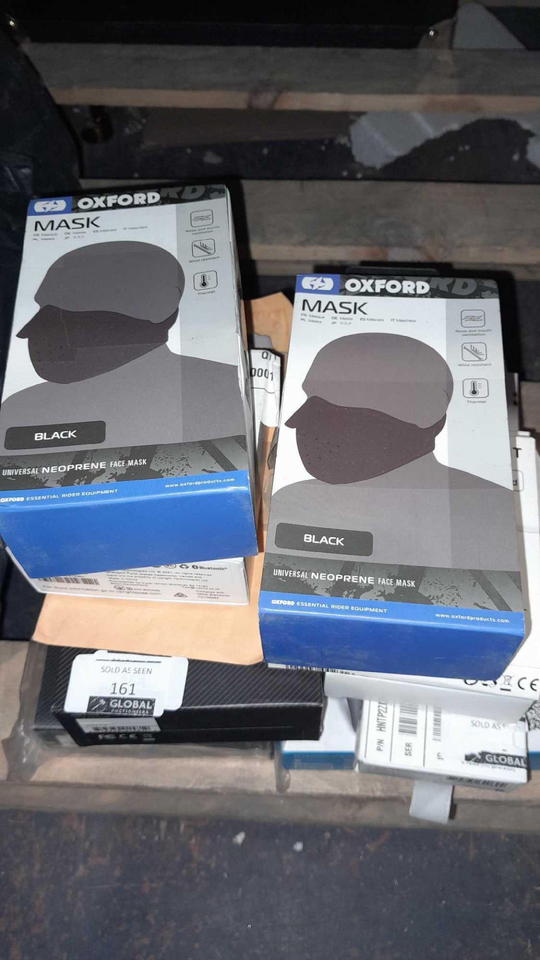 RRP £260 Lot To Contain 9 Boxed Assorted Items To Include Oxford Masks, Cliqeufie Selfie Sticks, Go - Image 2 of 2