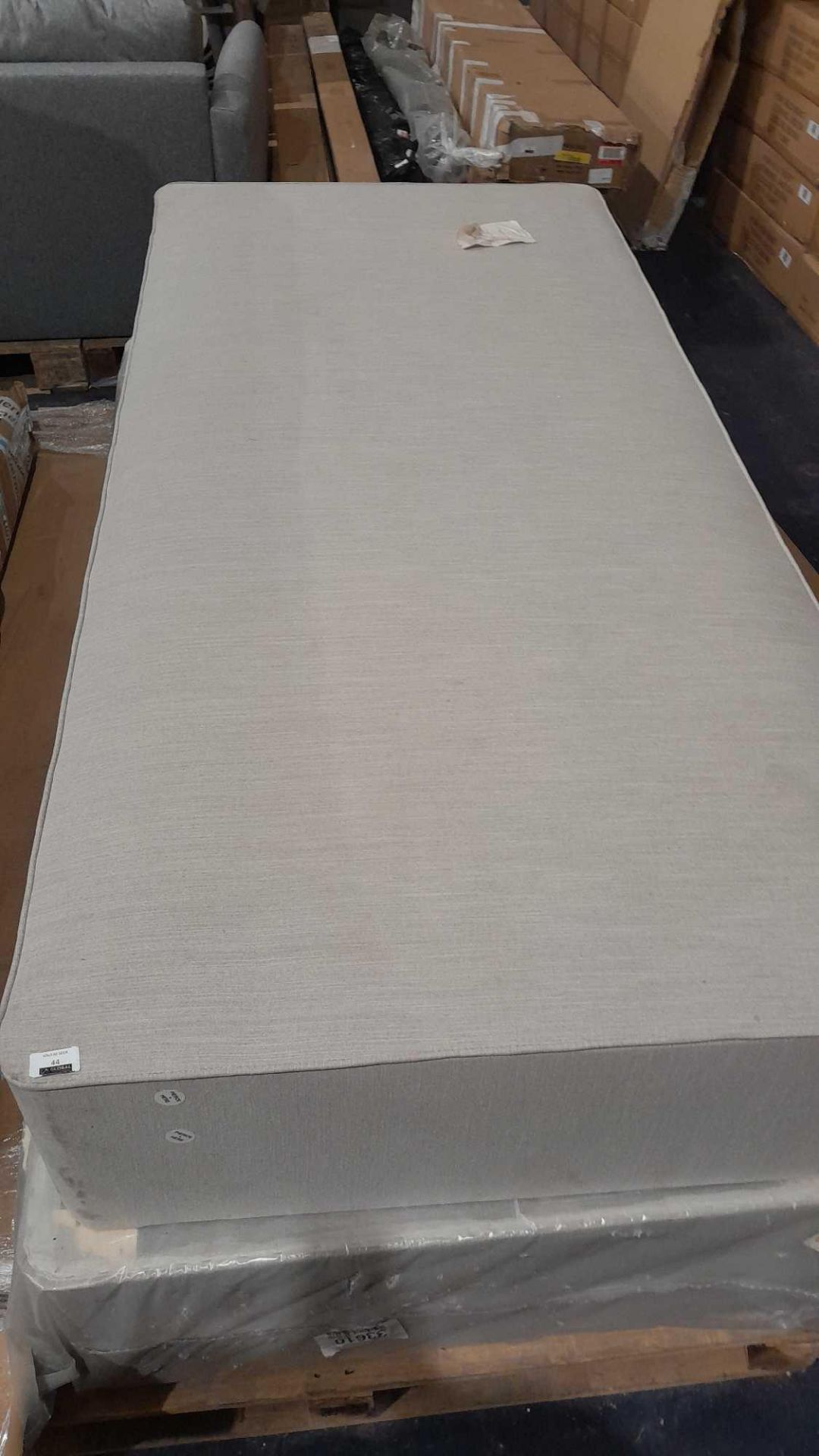 RRP £450 John Lewis 90X200Cm True Edge Divan Bed Base - Image 3 of 3