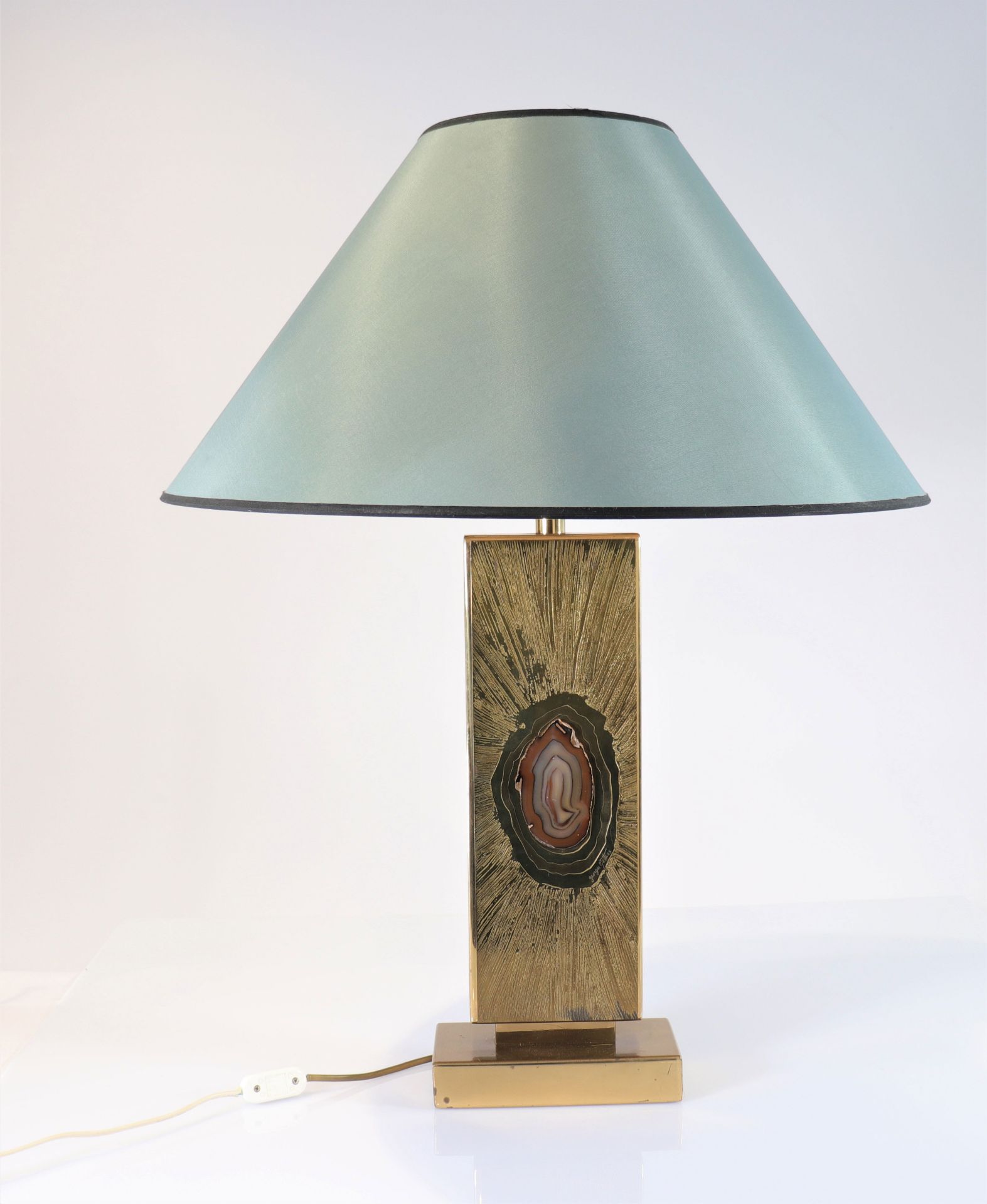 GEORGES MATHIAS (XXth) Important brass and agate plate lamp