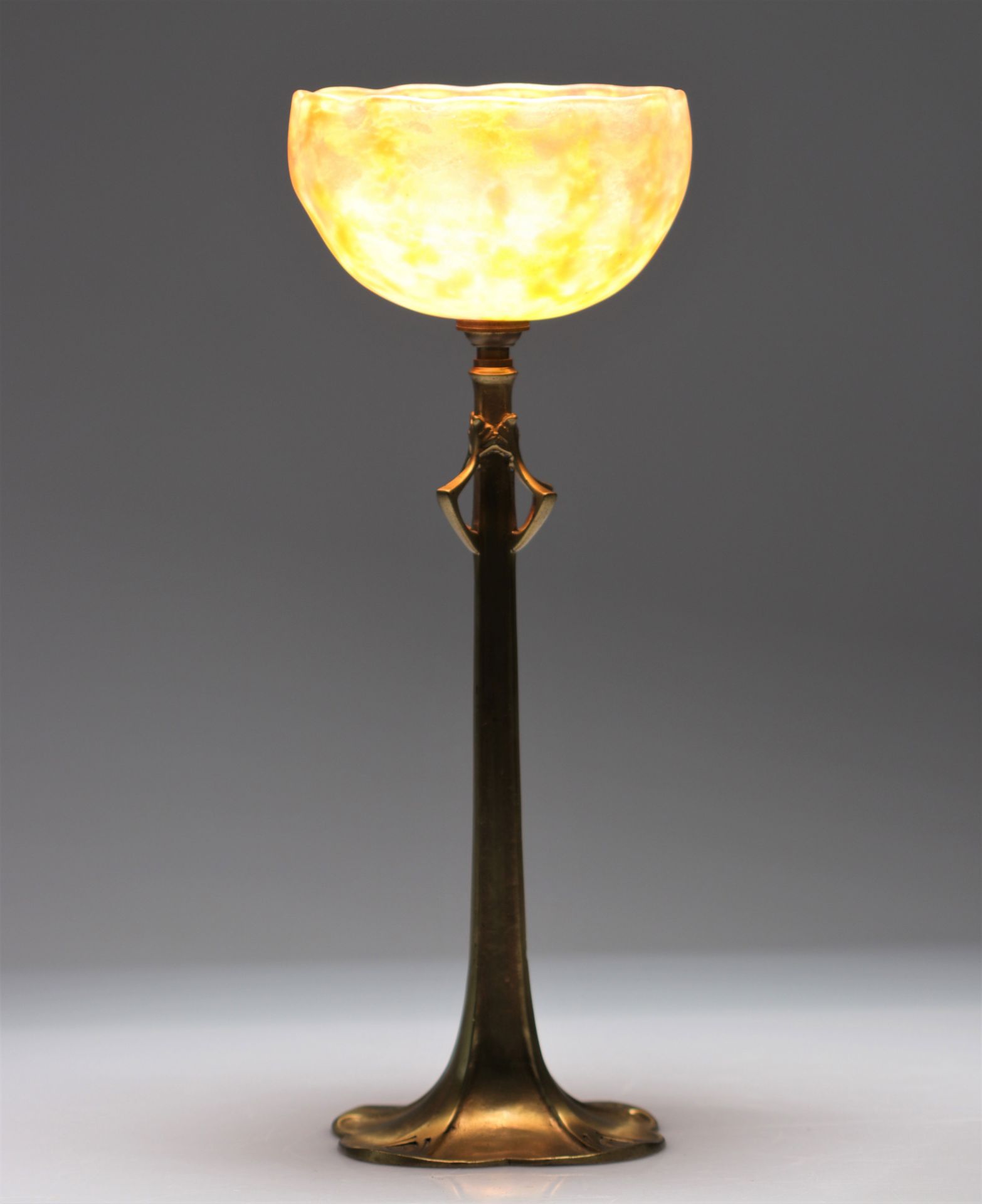 Daum Nancy & Louis Majorelle Table lamp 1900