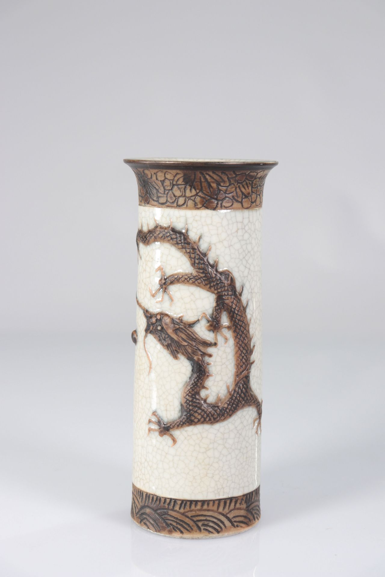 China roll vase in nanjing porcelain dragon decor