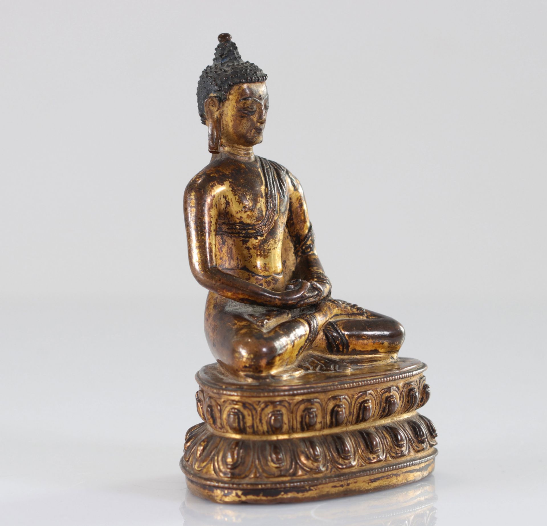 China Buddha in gilded bronze 16/17th - Bild 2 aus 6