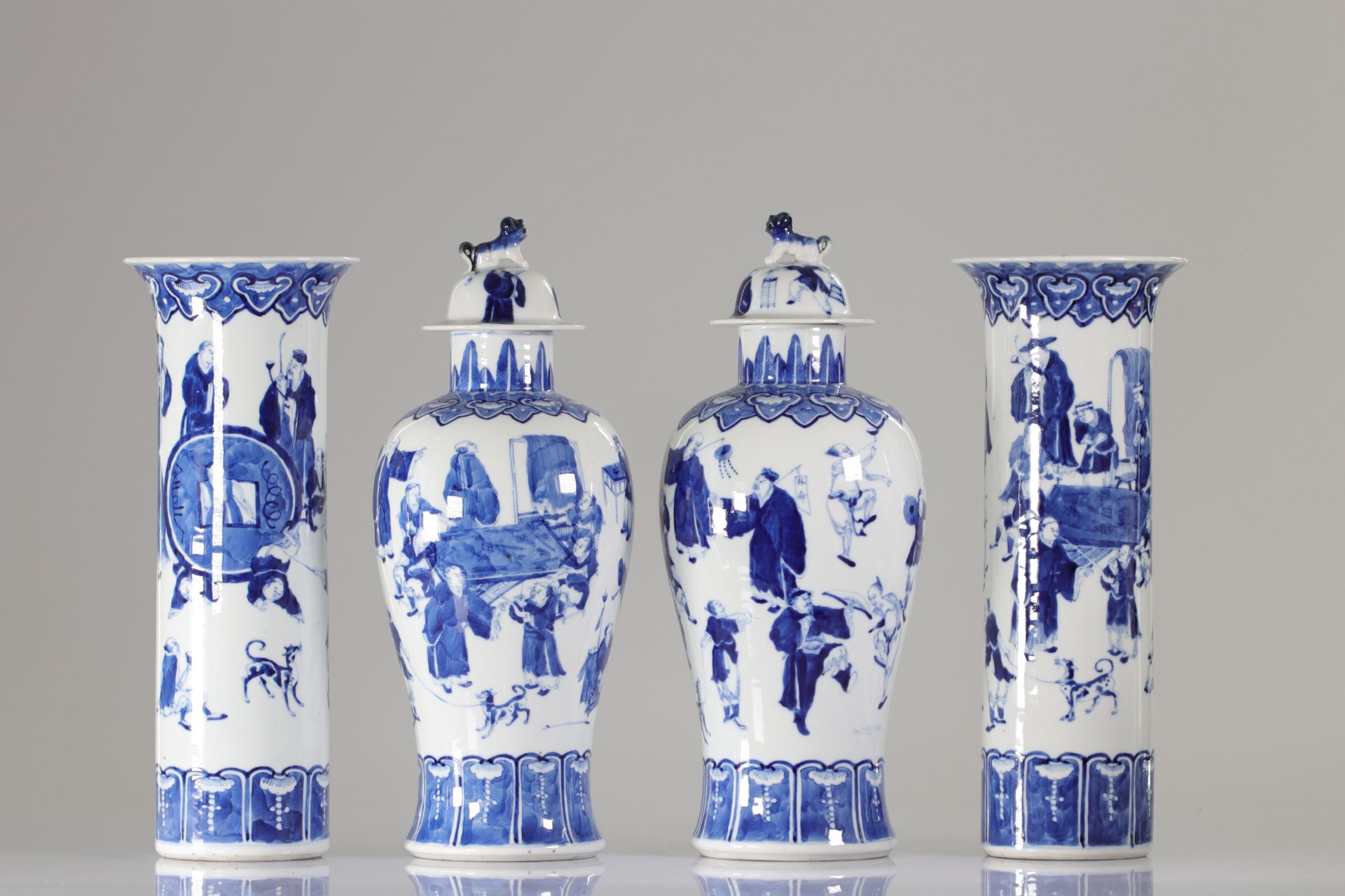 China covered potiches and vases in white blue porcelain character decoration Kangxi brand