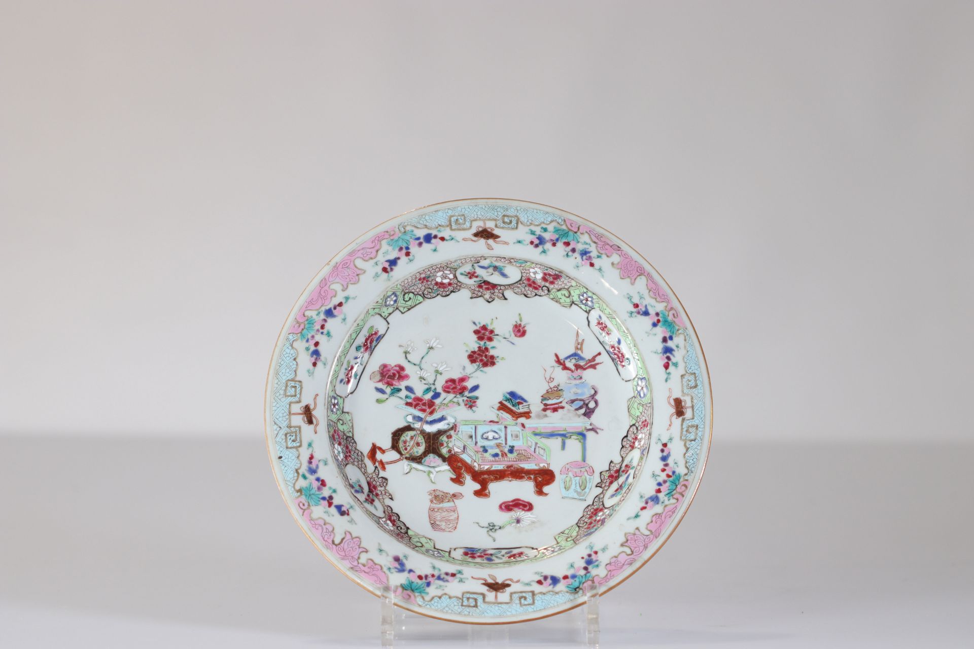 China 18th century famille rose plate