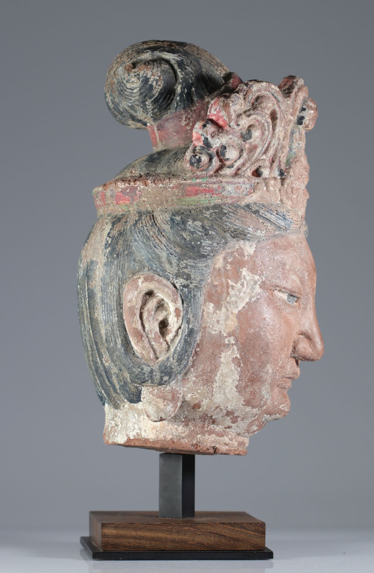 China imposing polychrome Guanyin head from the Song period - Bild 3 aus 5