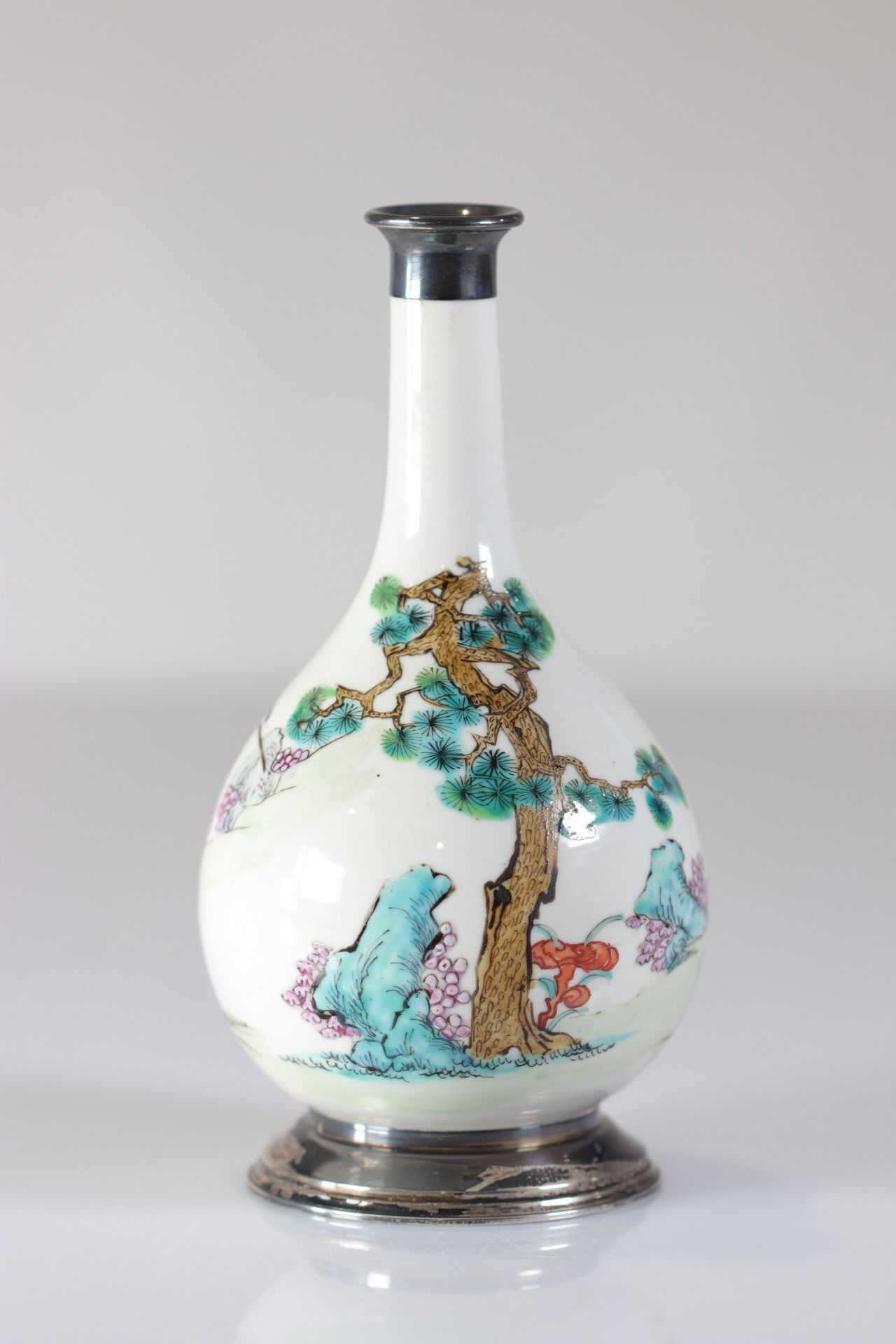 Famille rose porcelain vase decorated with a rider "foot mounted on silver" - Bild 2 aus 5