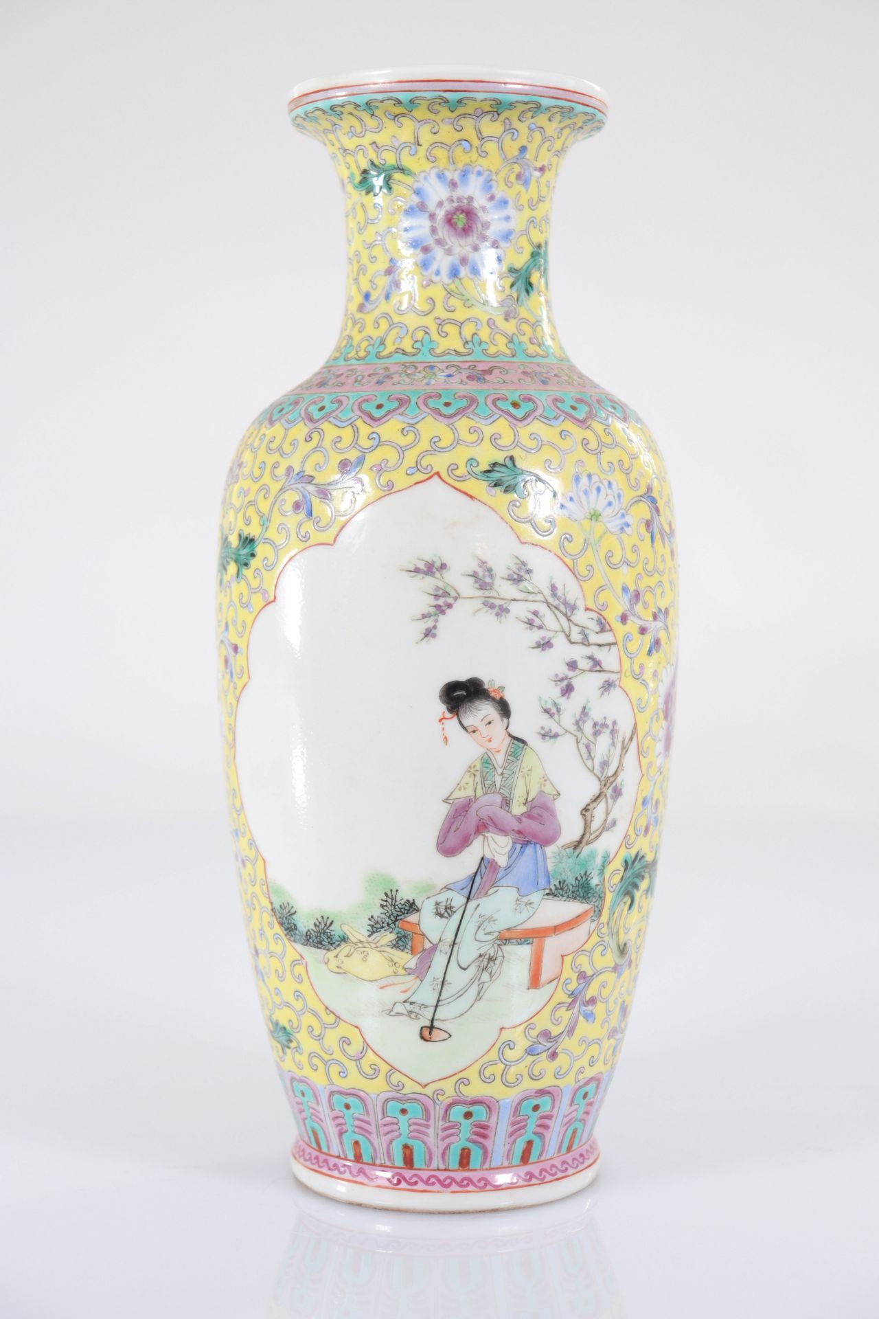 China - porcelain vase - republic period - 20th