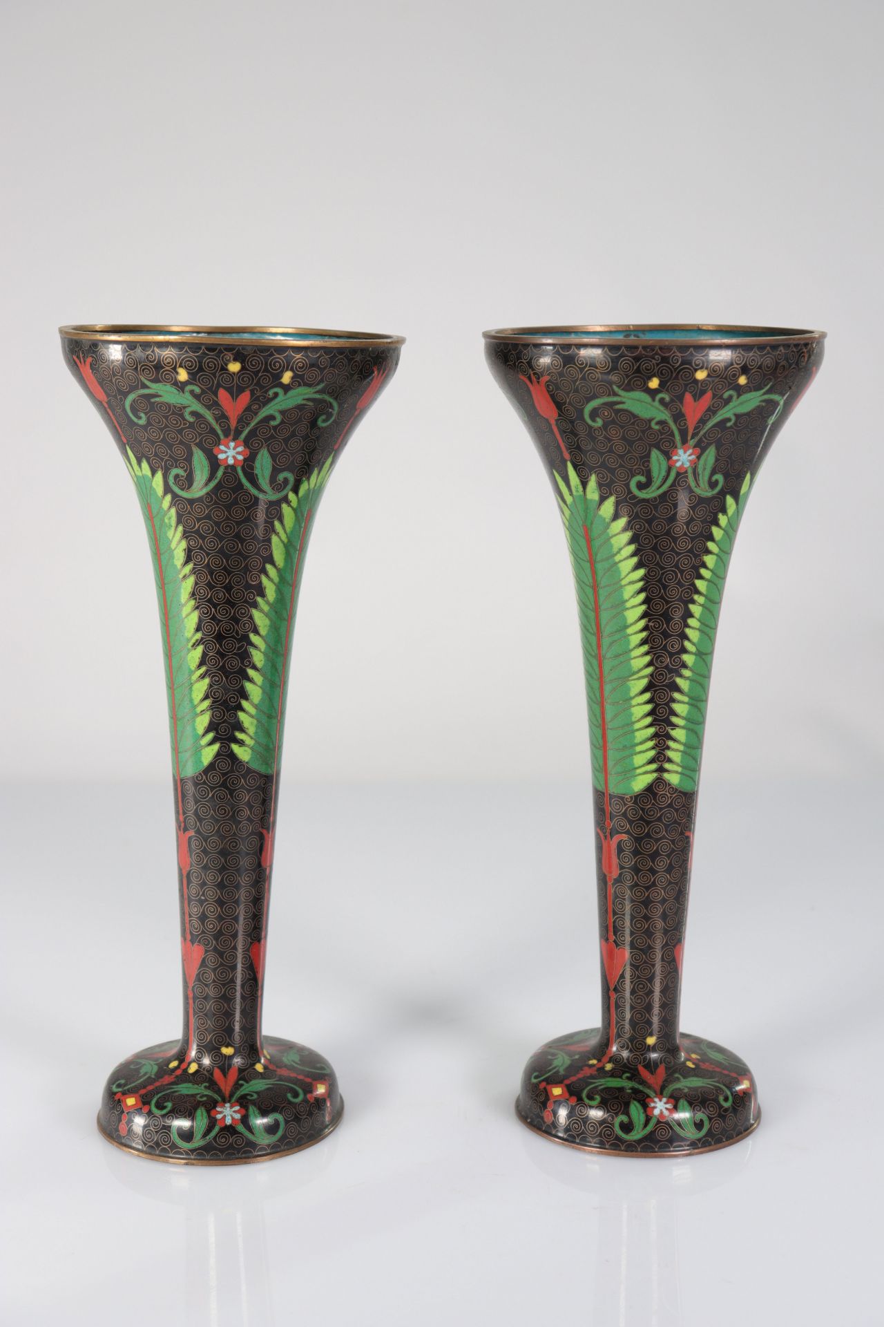 China - Pair of cloisonnÃ© vases - circa 1900 - Bild 2 aus 4