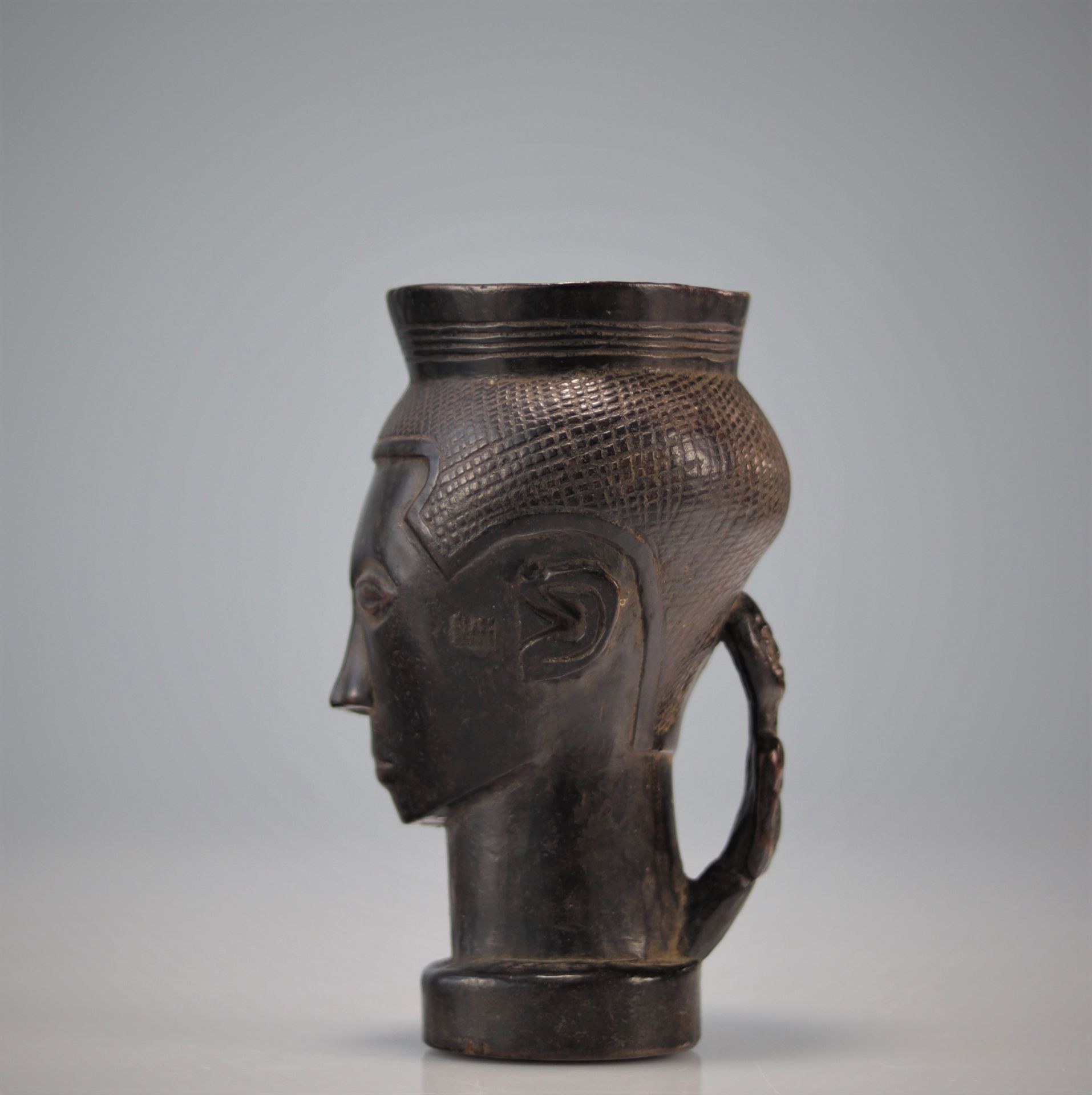 Kuba cup carved with a head - Image 2 of 5