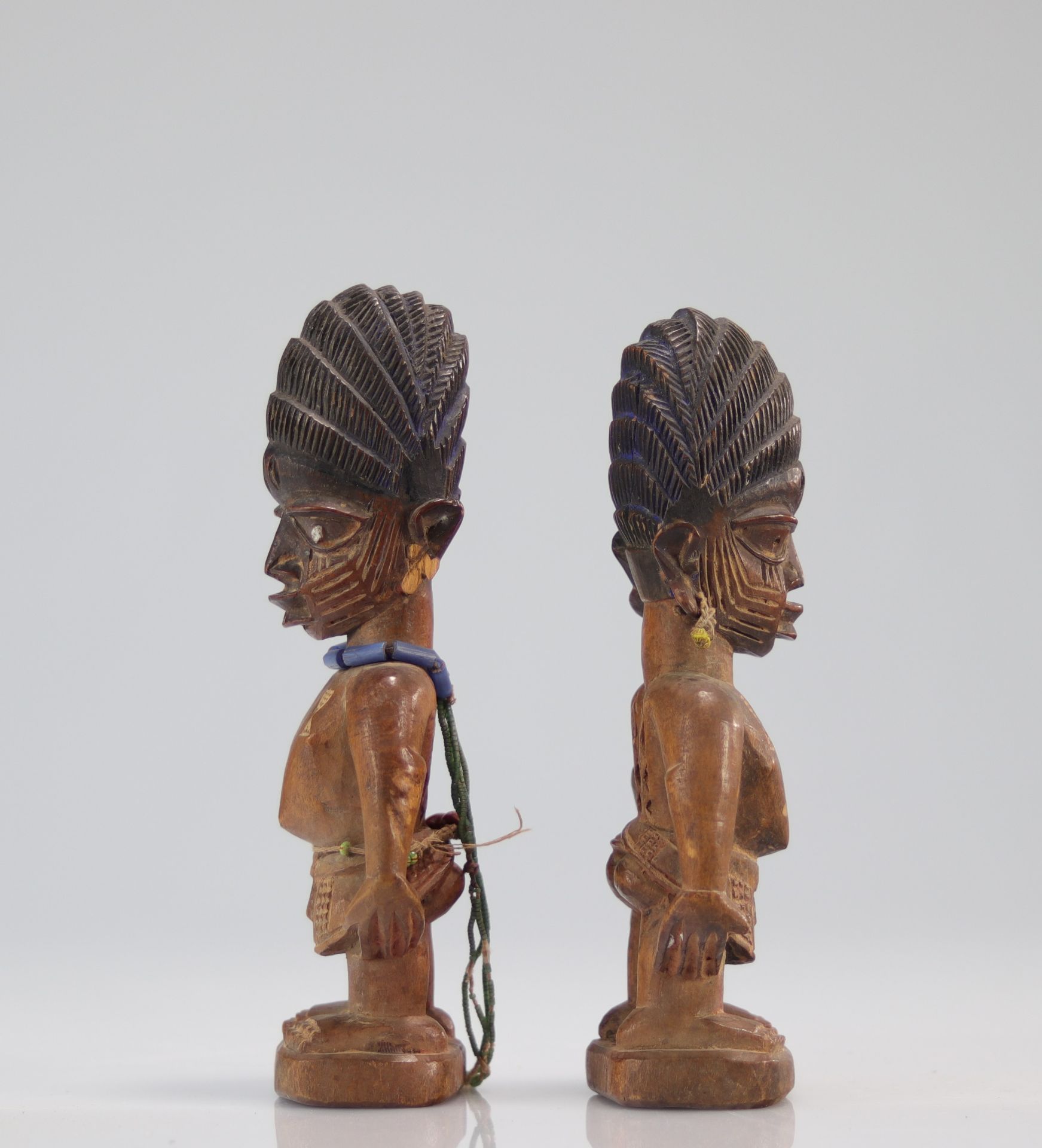 YOROUBA Couple of statuettes representing â€œIbedjiâ€ twins. - Bild 2 aus 4