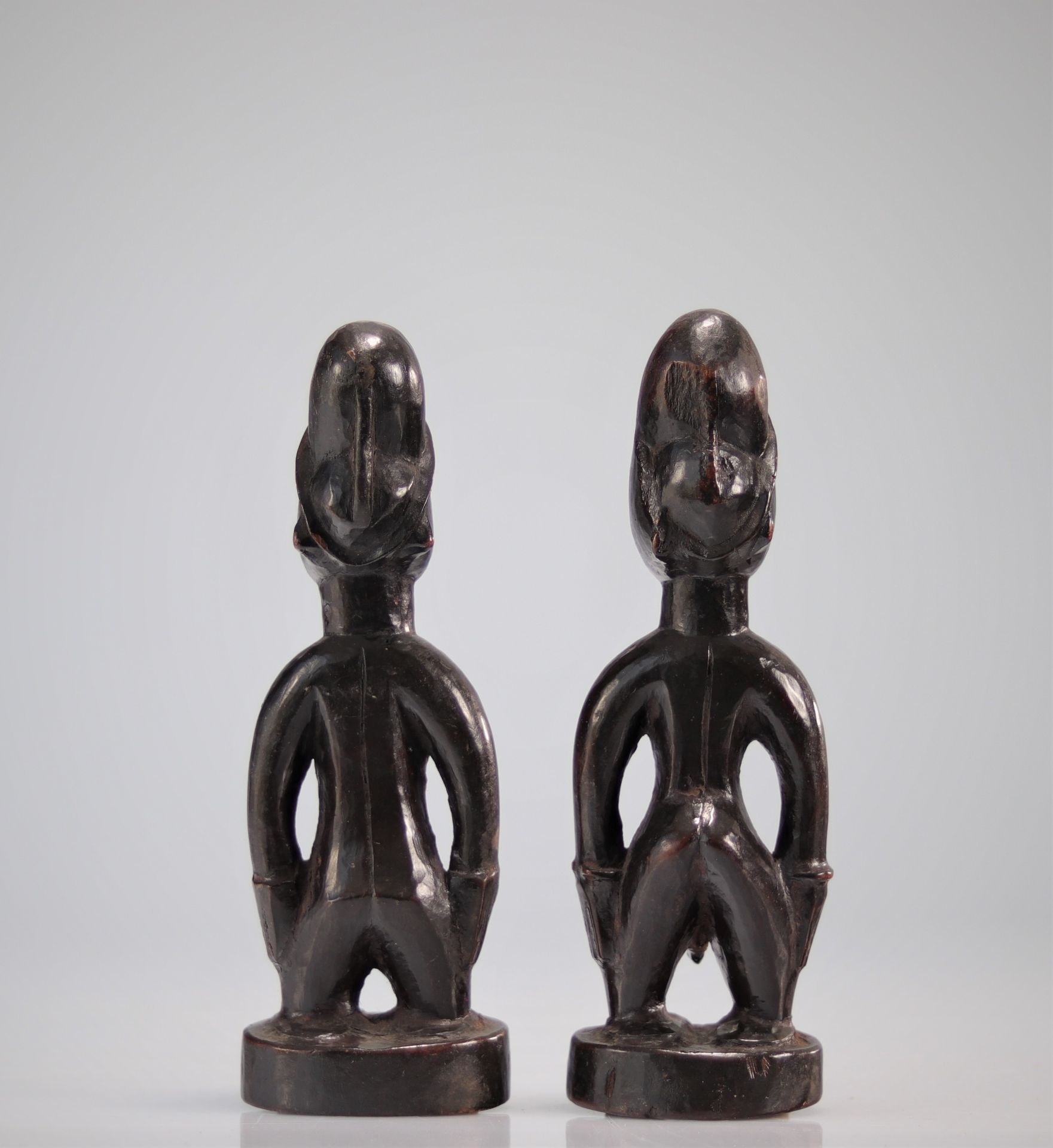 YOROUBA Couple of statuettes representing â€œIbedjiâ€ twins. - Bild 4 aus 4