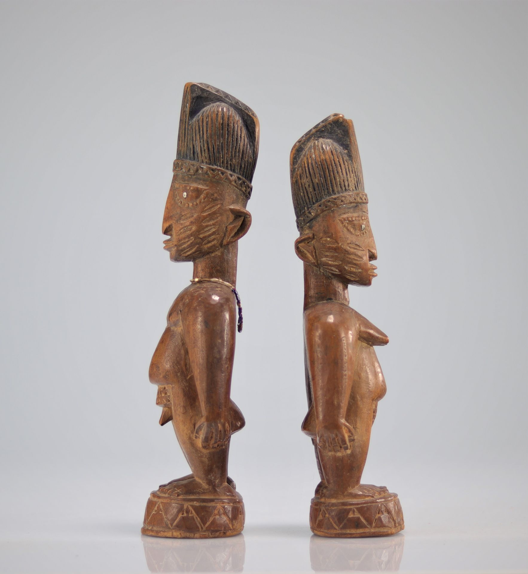 YOROUBA Couple of statuettes representing â€œIbedjiâ€ twins. - Bild 3 aus 4