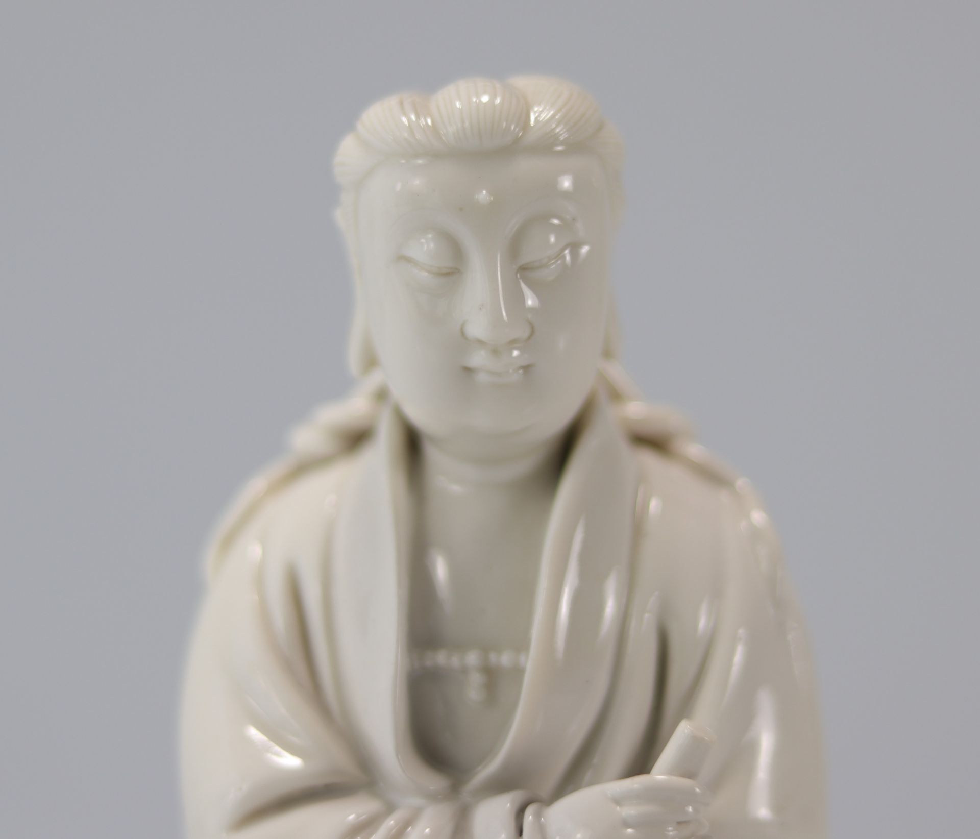 Statue of Guanyin - Blanc de chine 17th rare male face - Bild 6 aus 10