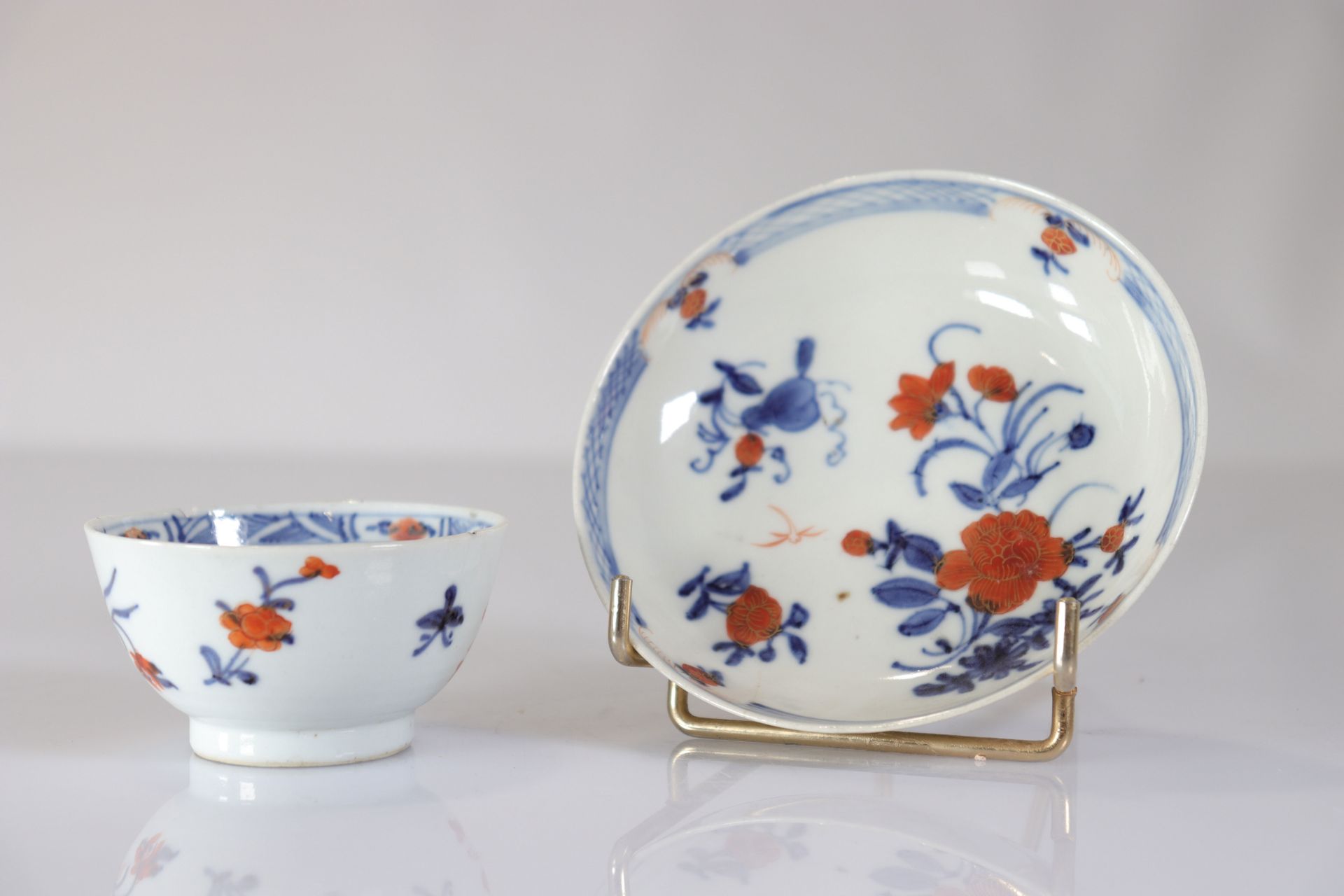 Chinese porcelain bowl and under bowl 18th Imari decor - Image 2 of 3