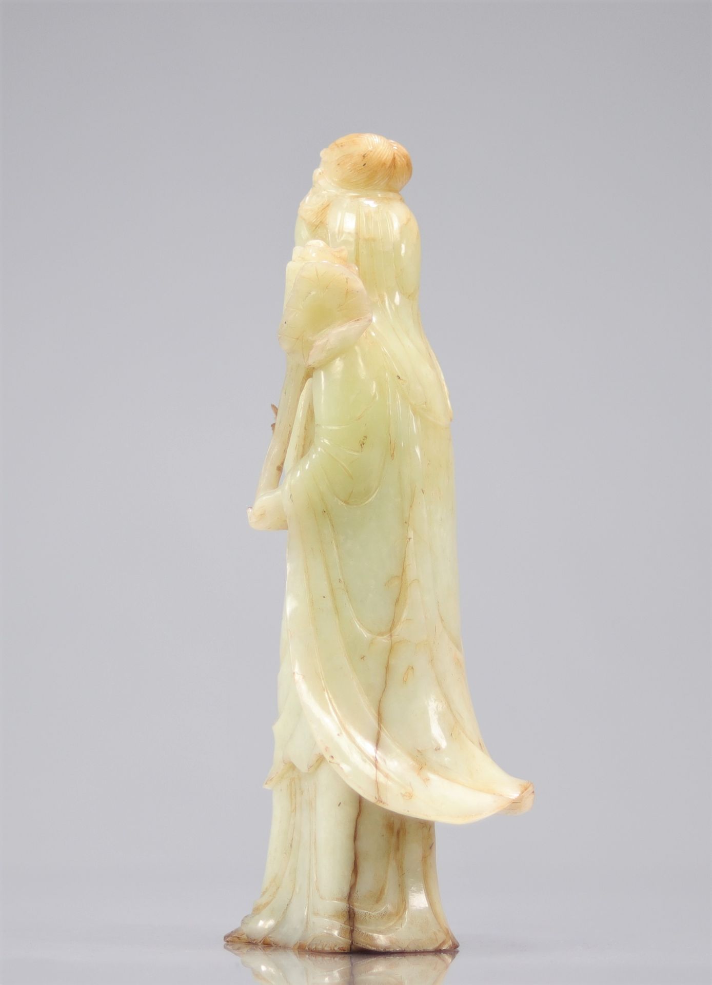 Large Qing period green jade Guanyin - Image 4 of 6