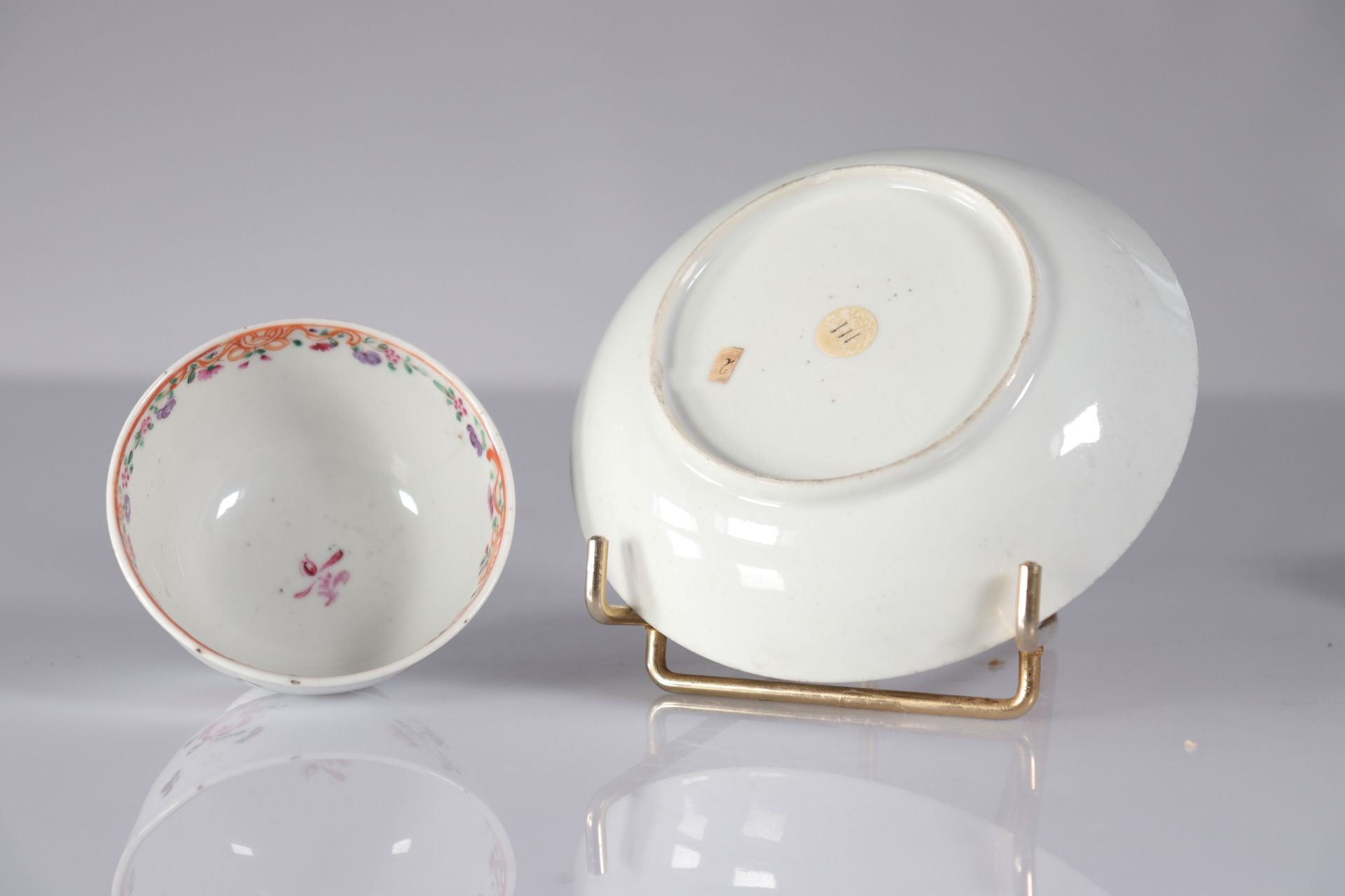 Pair of bowls and under bowls Compagnie des Indes 18th - Image 8 of 8
