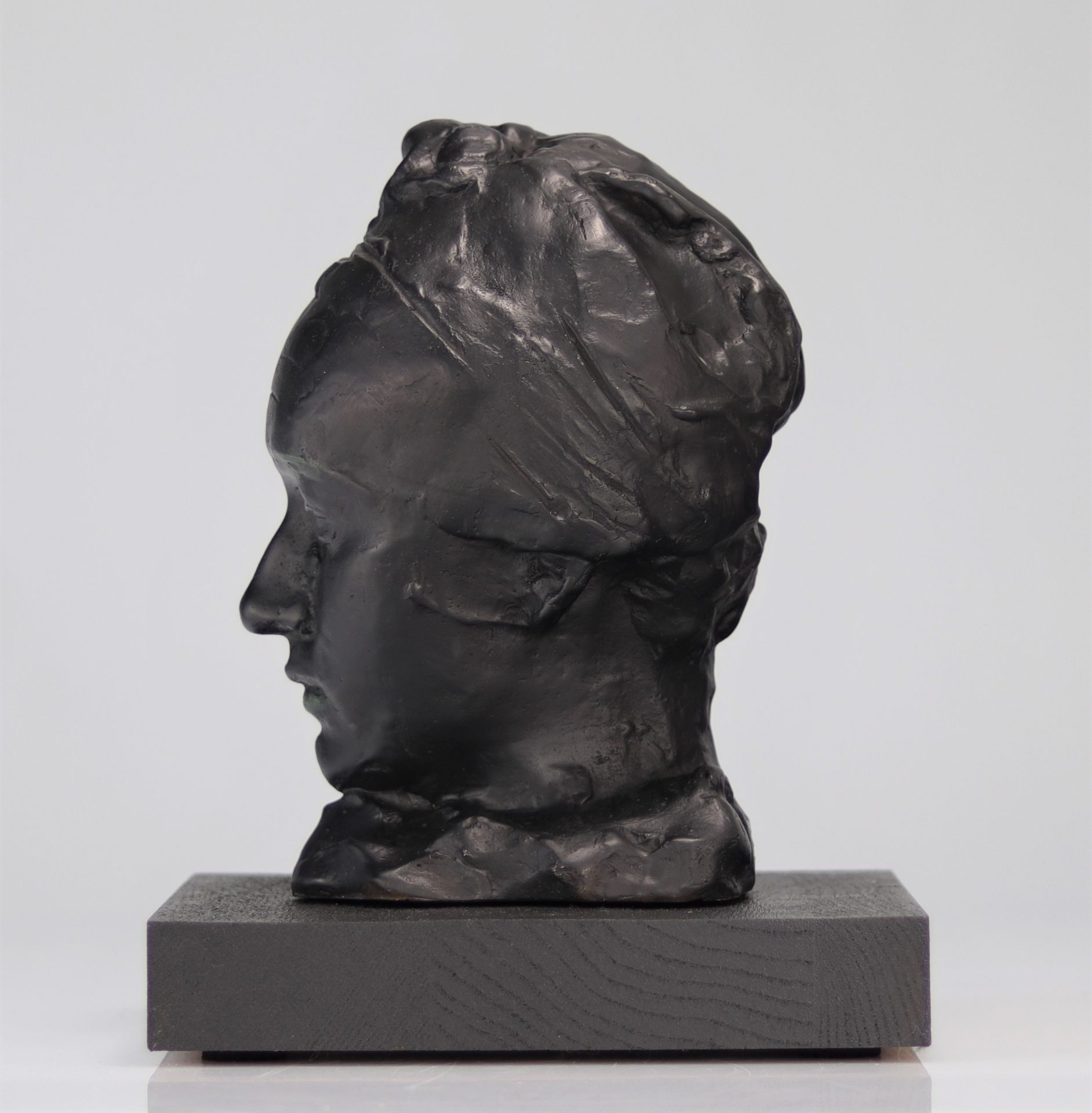 Auguste Rodin. Around 1967. â€œHead of Camille Claudel with a Bonnetâ€. Bronze with brown and green - Bild 3 aus 8