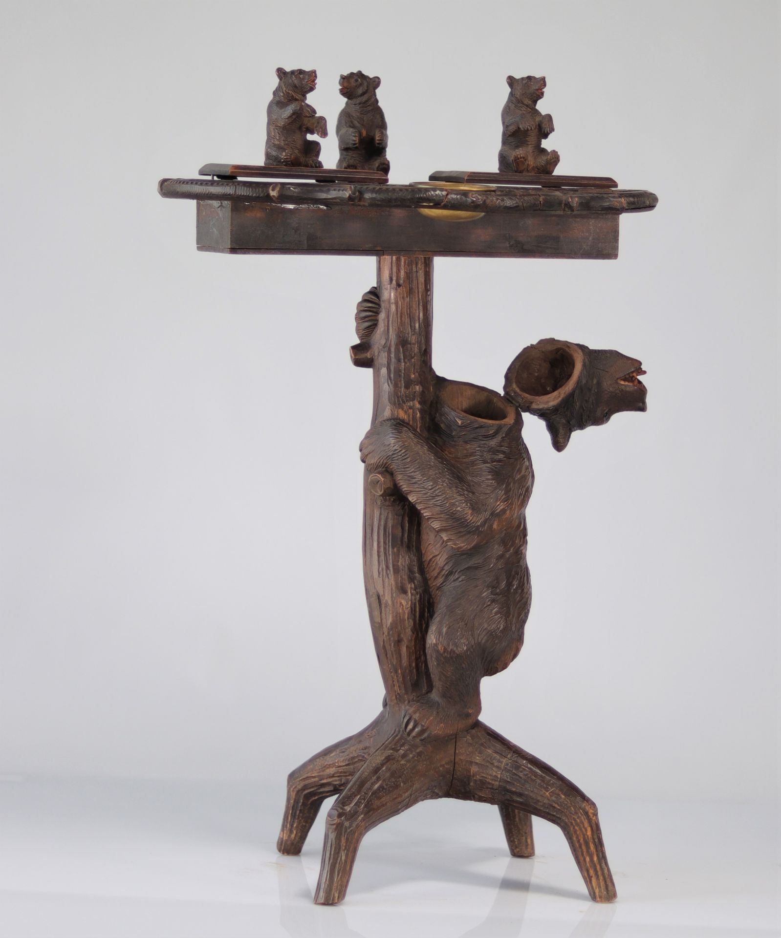 Smoking table in carved wood decorated with bears 19th - Bild 5 aus 8