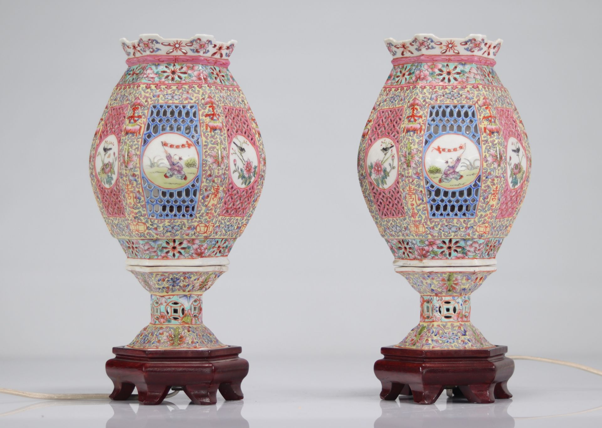 China pair of porcelain lamps - Bild 2 aus 3