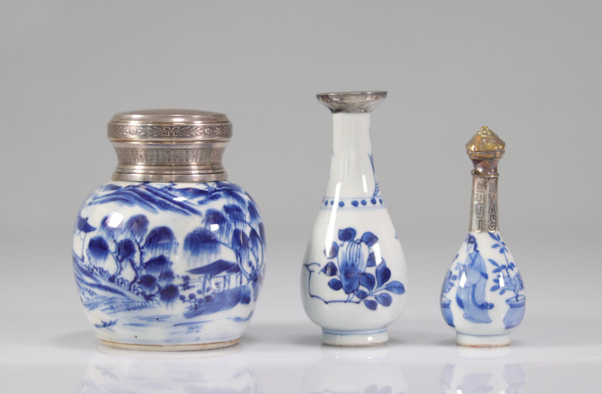 China set of 3 porcelain white blue - Image 2 of 2