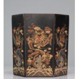 Chinese brush holder decorated with imperial dragons Mark under the piece