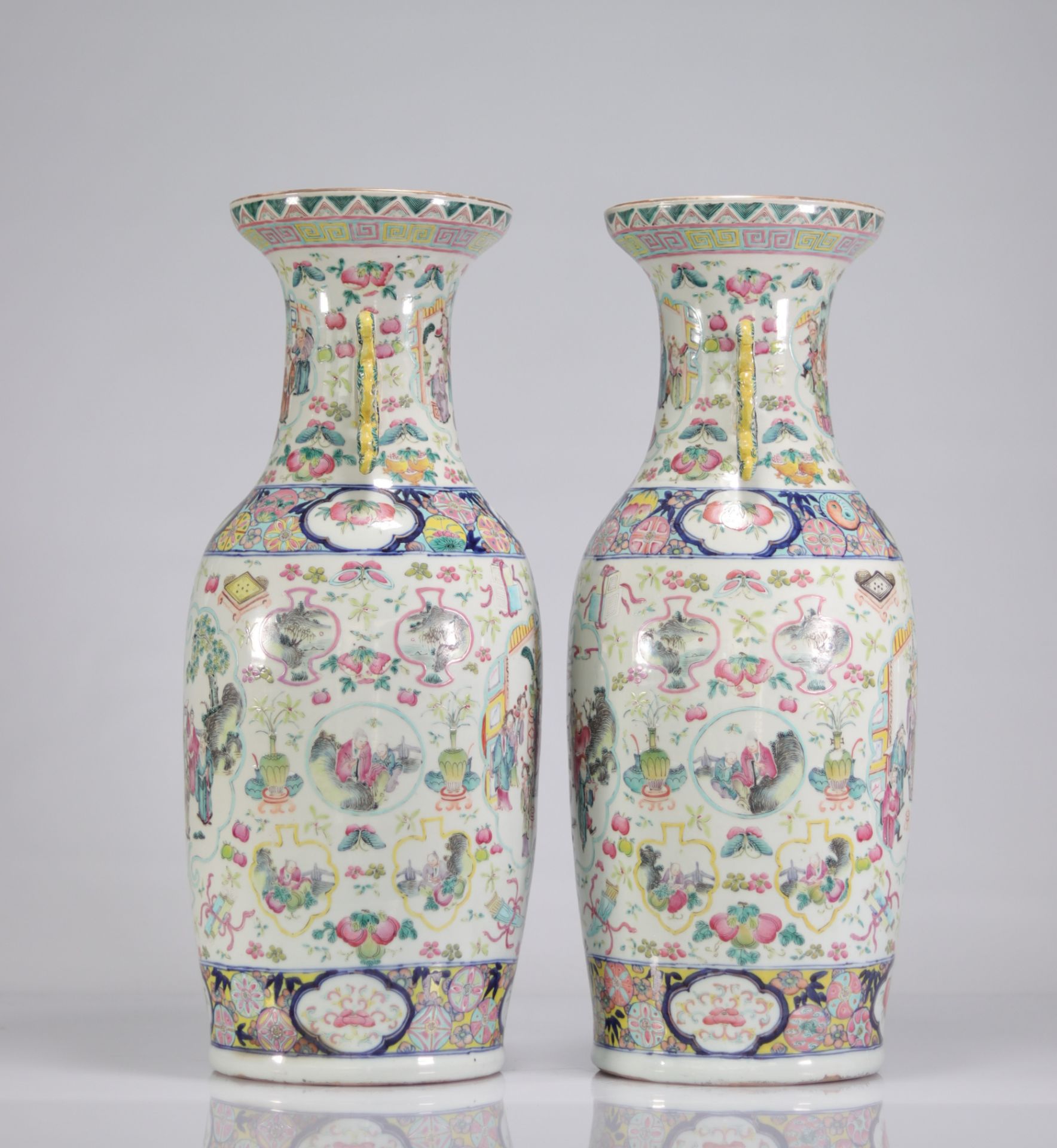 Pair of 19th century Rose family vases - Image 4 of 6