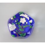 Saint-Louis paperweight 1991-104/250, two white roses and 8 buttons,