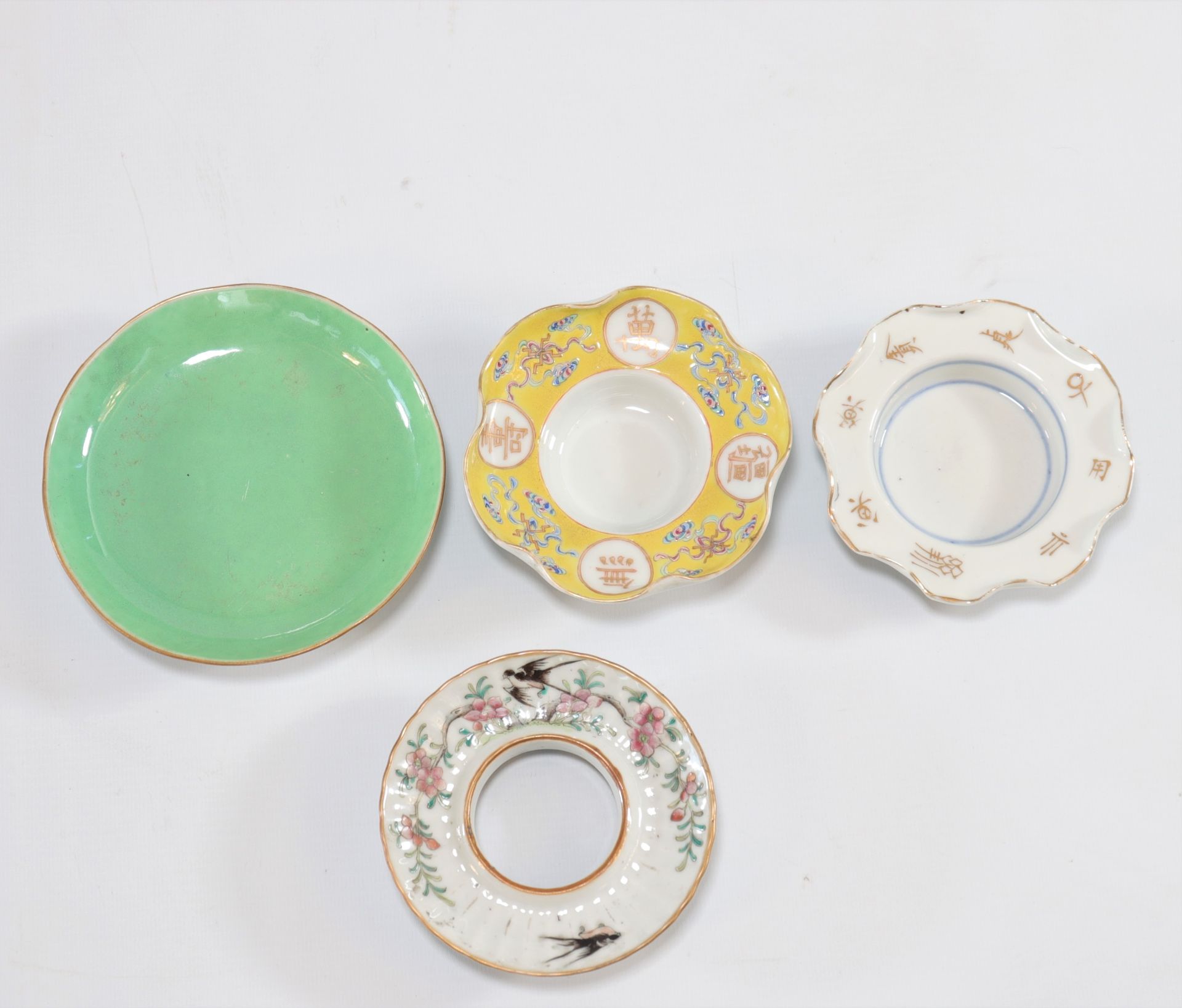 Lot of 4 Chinese porcelains